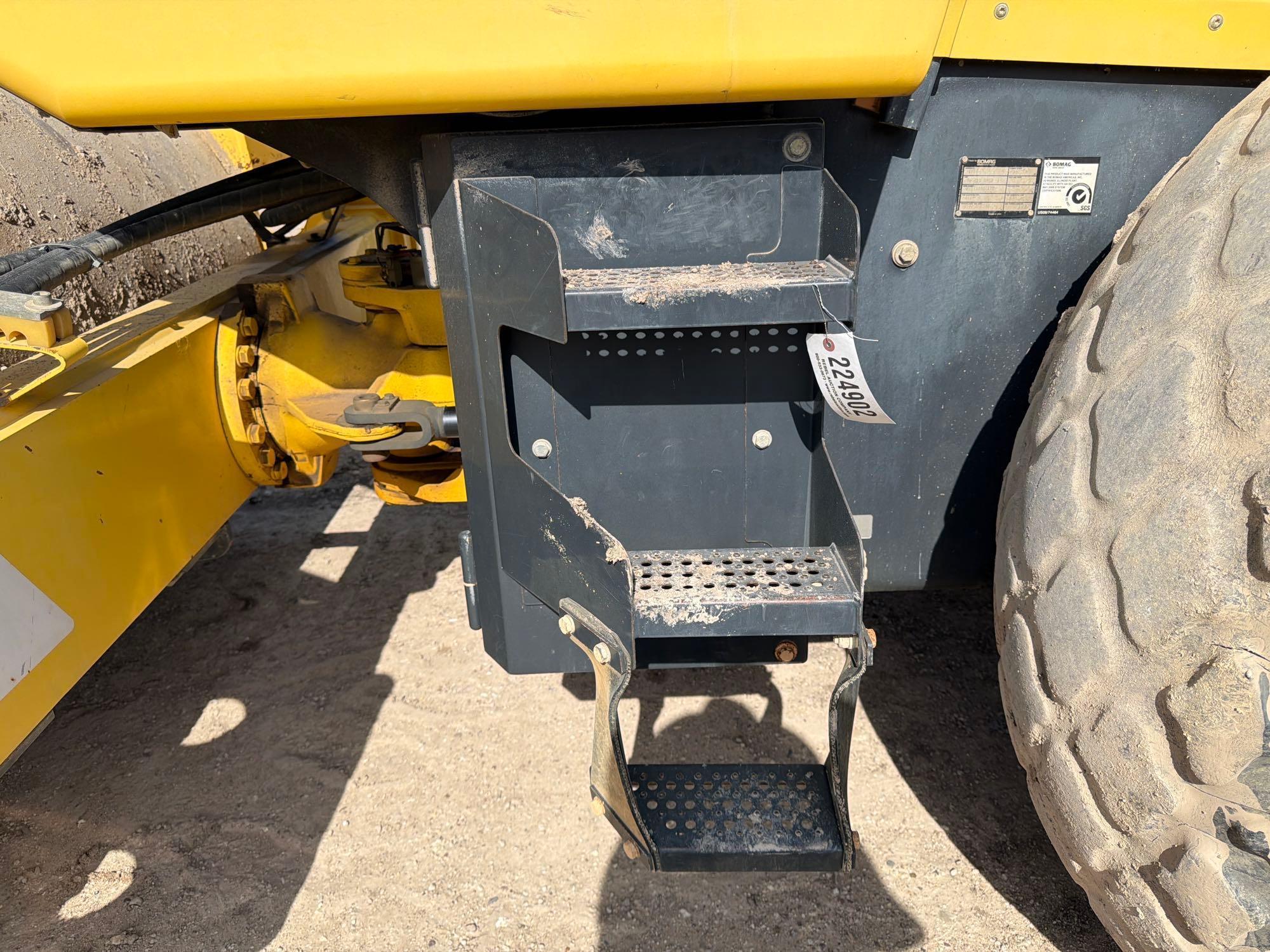 2014 Bomag BW211 SERIES