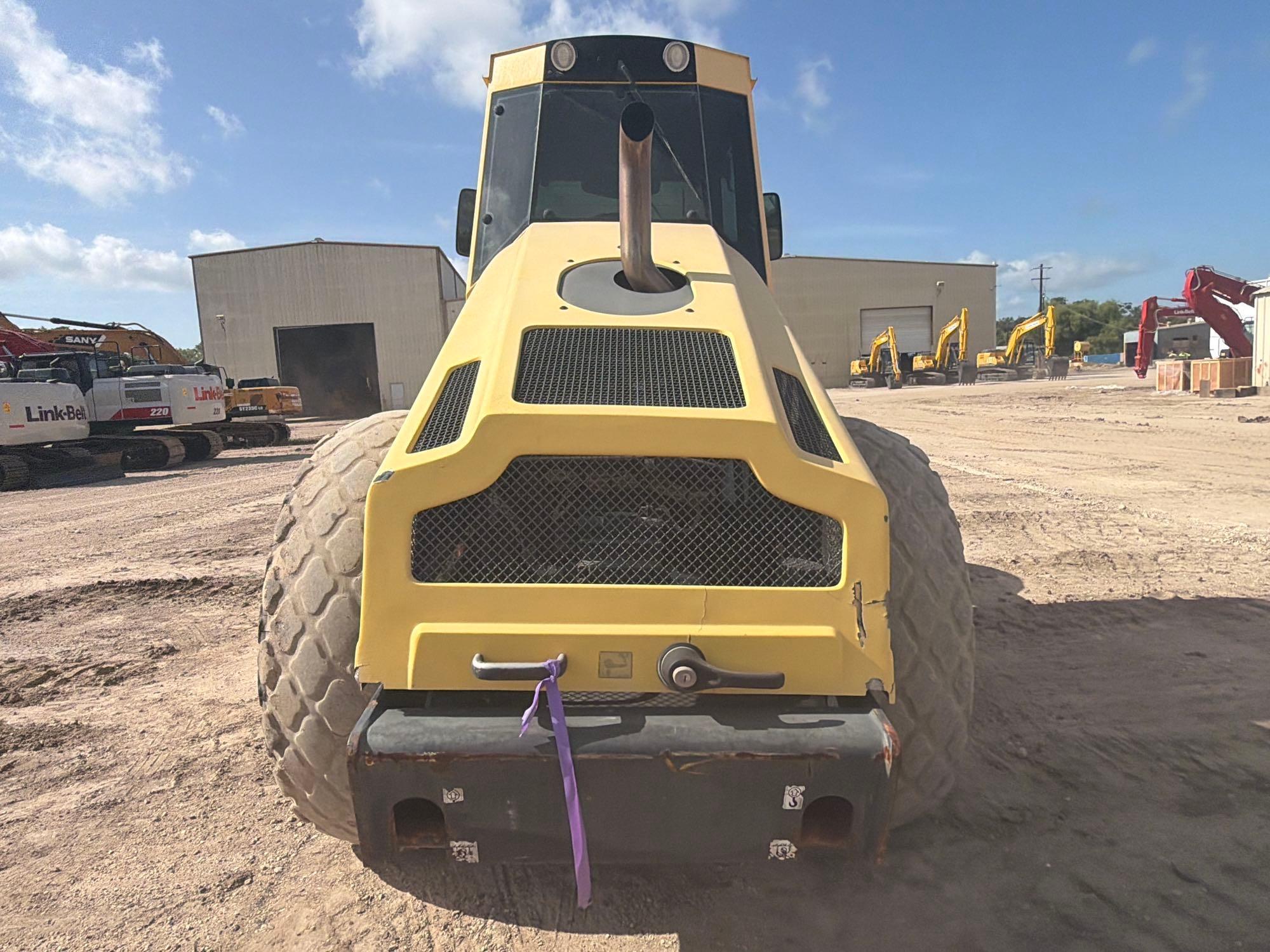 2014 Bomag BW211 SERIES