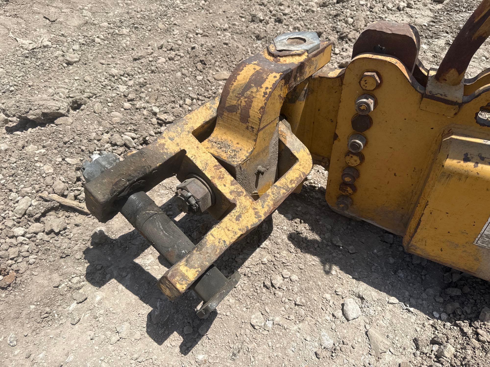 John Deere 1812C