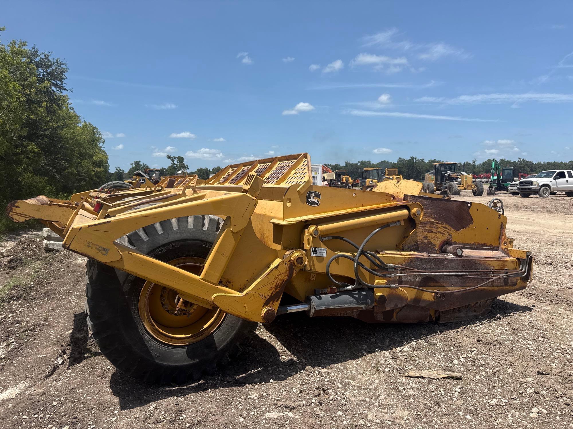 John Deere 1812C