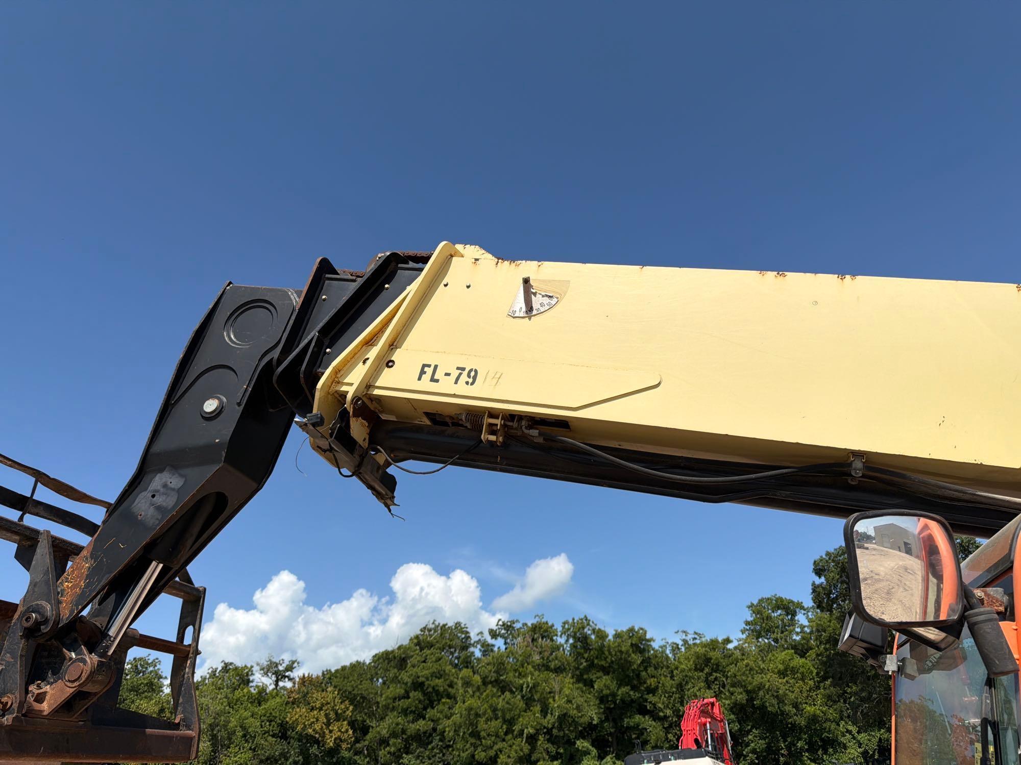 2014 JLG G12-55A