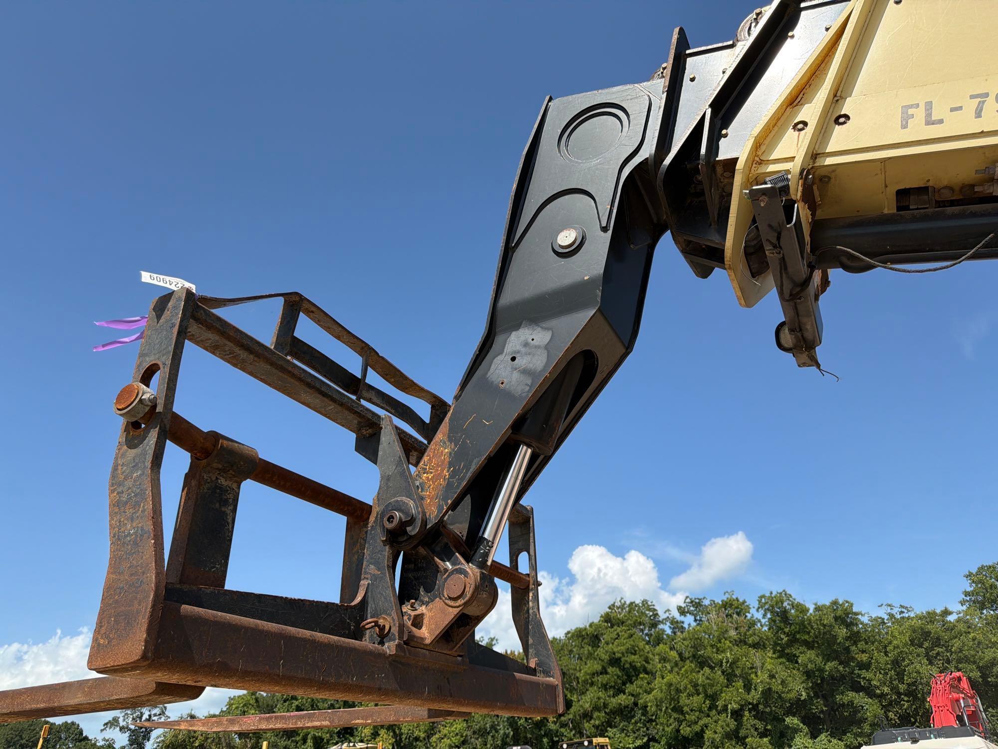 2014 JLG G12-55A