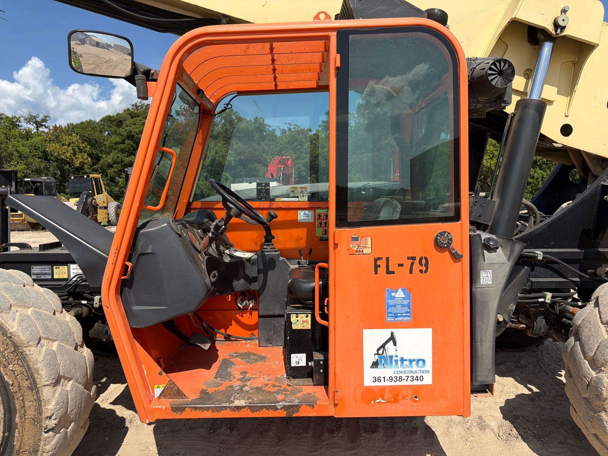 2014 JLG G12-55A