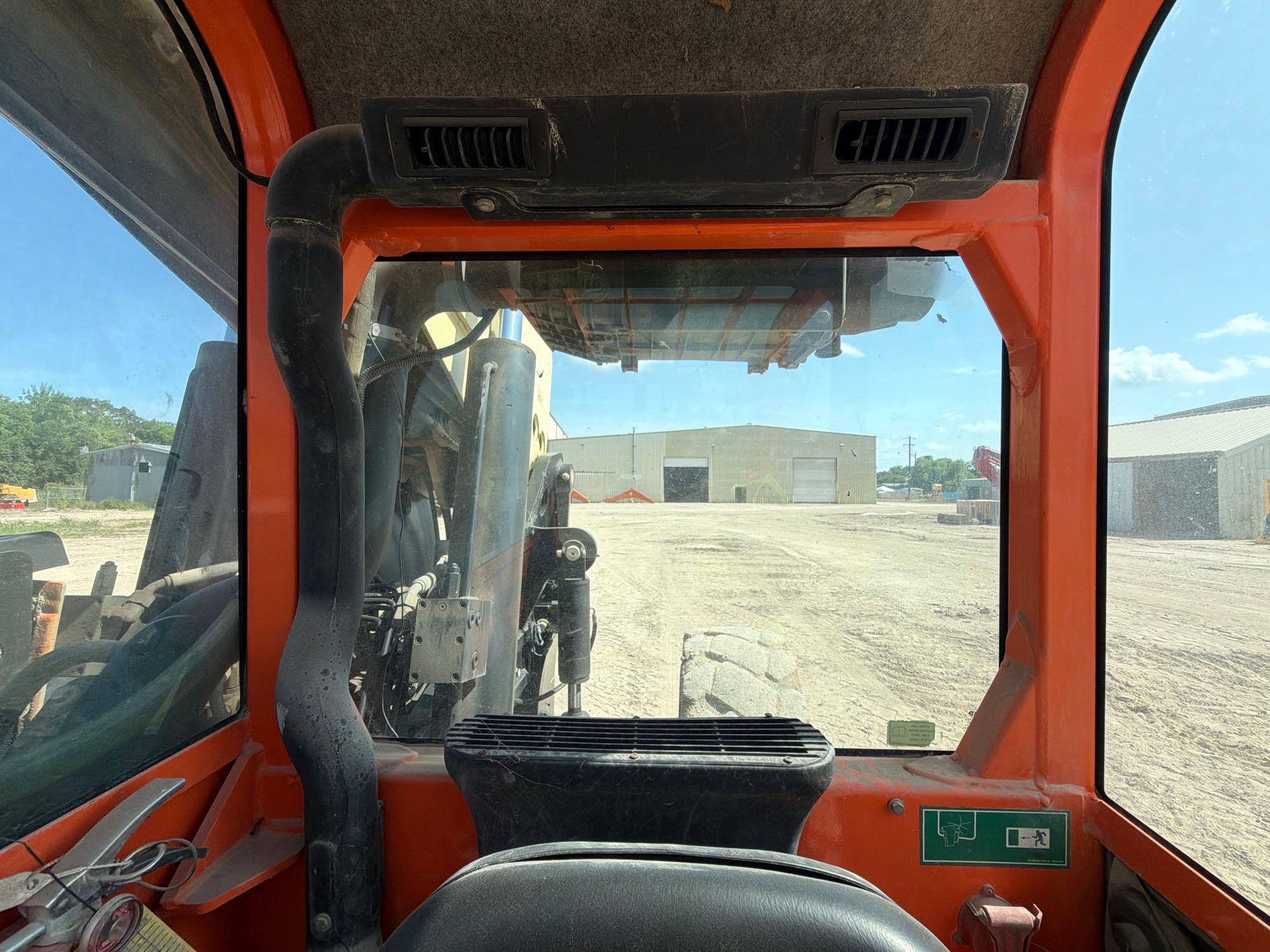 2014 JLG G12-55A
