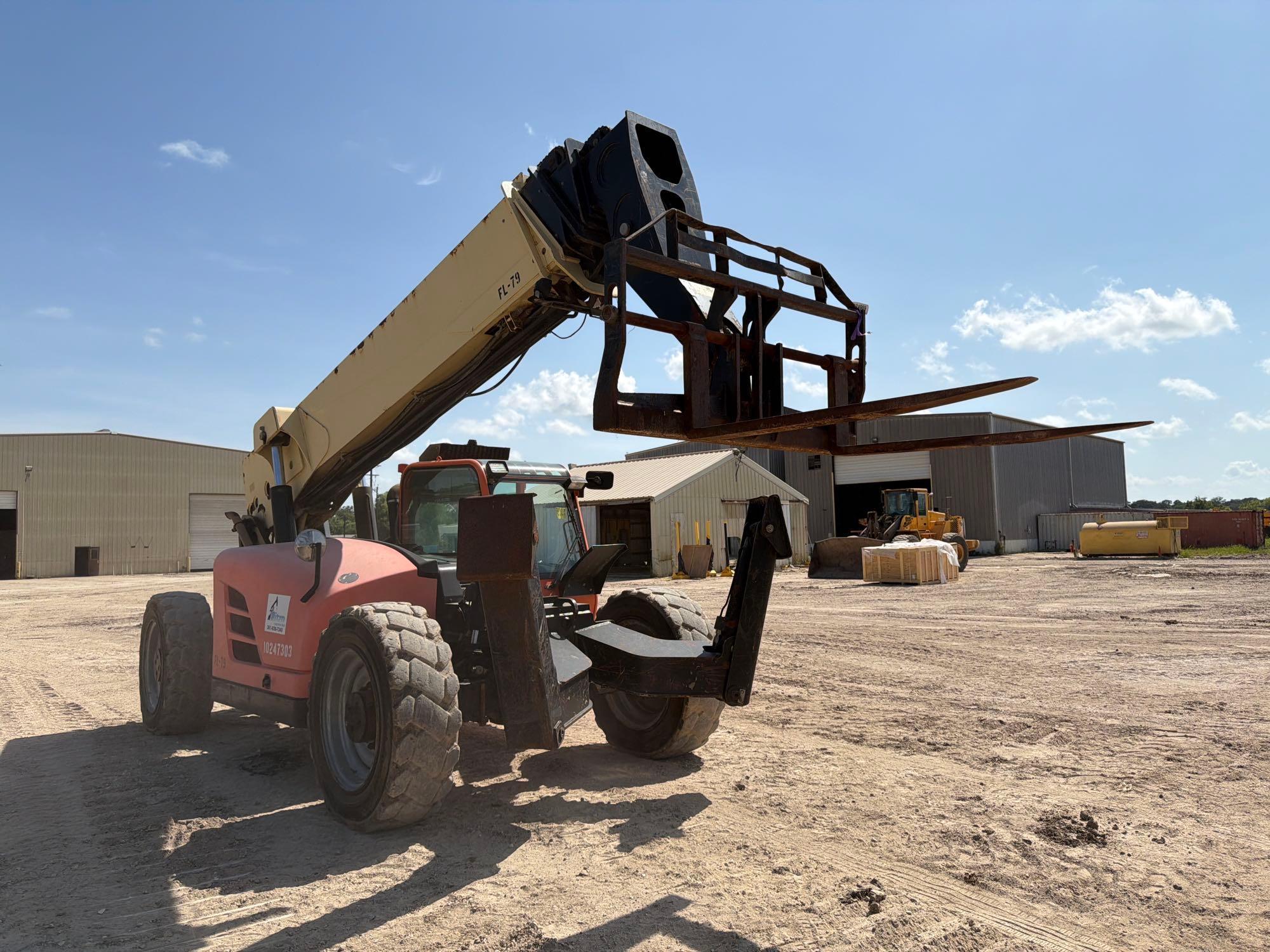 2014 JLG G12-55A