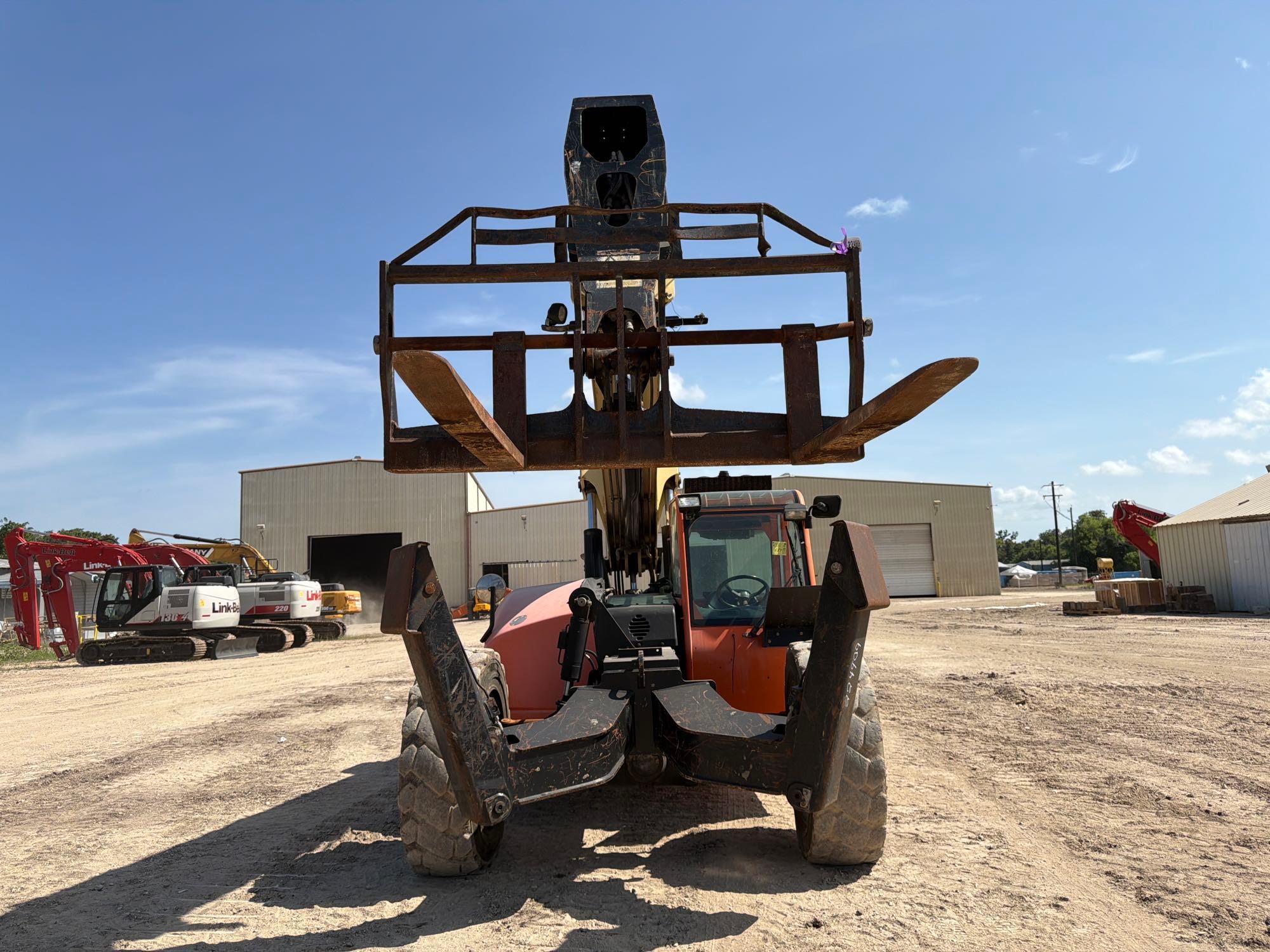 2014 JLG G12-55A