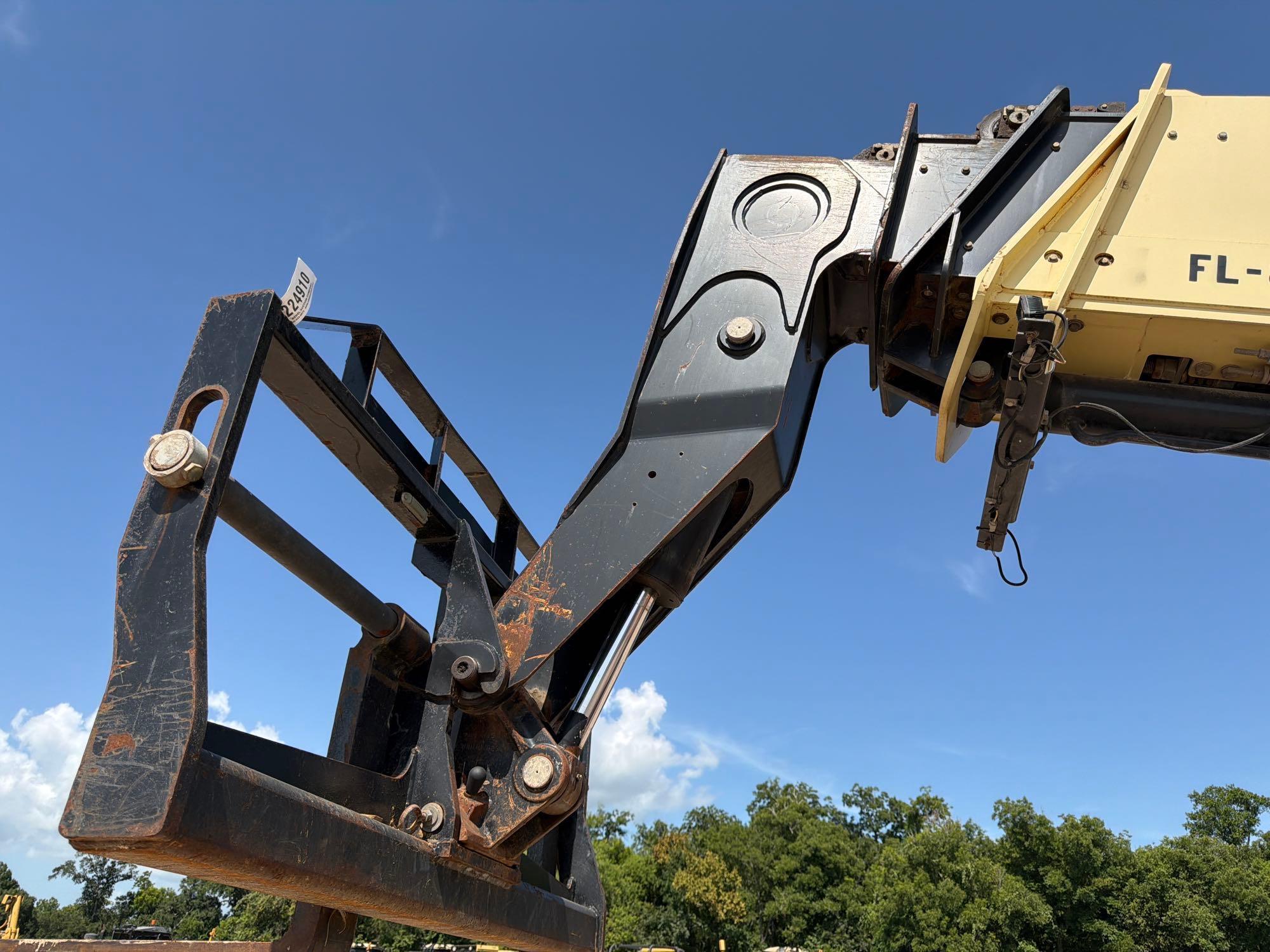 2013 JLG G12-55A