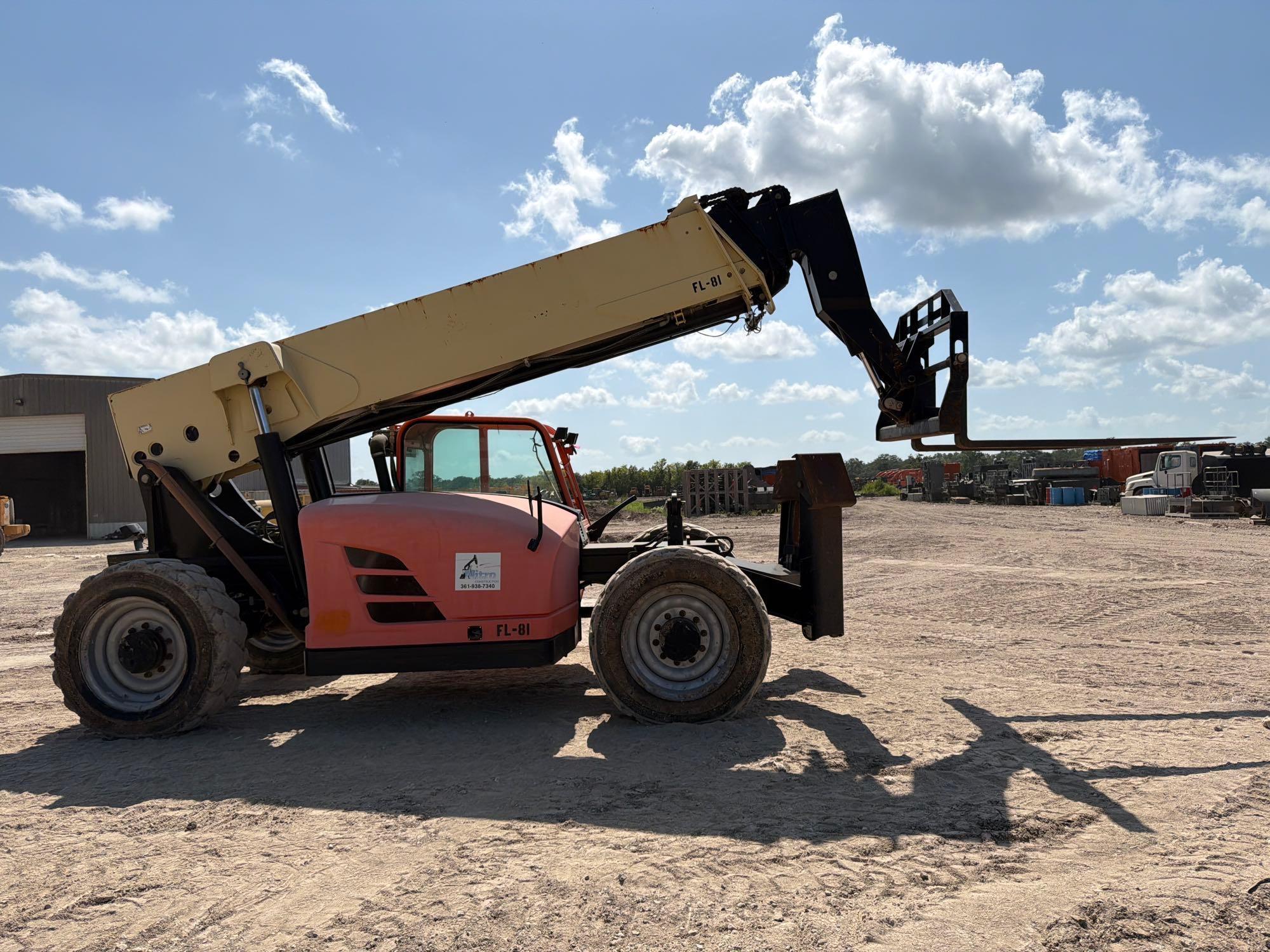 2013 JLG G12-55A