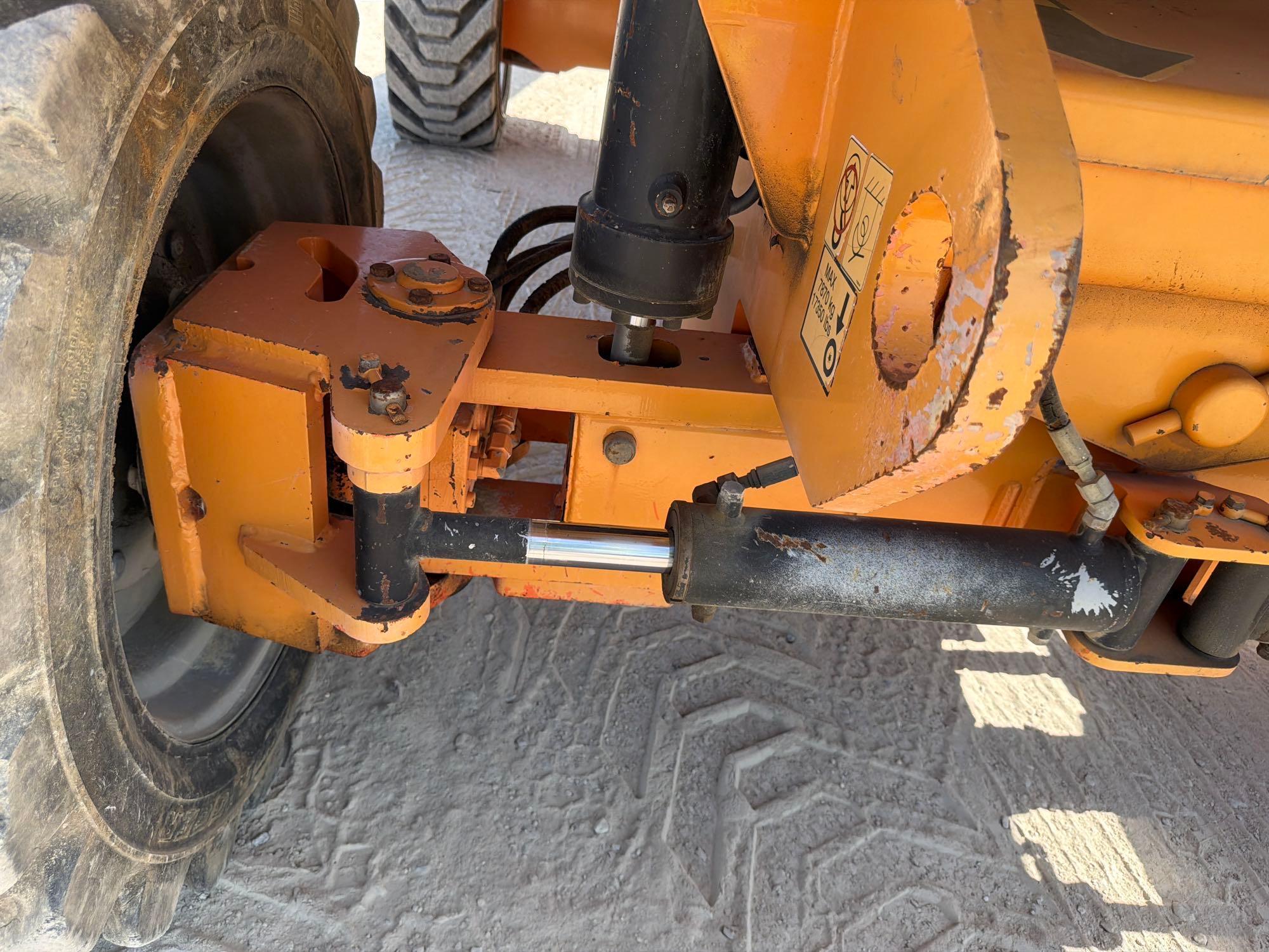 2007 JLG 800S