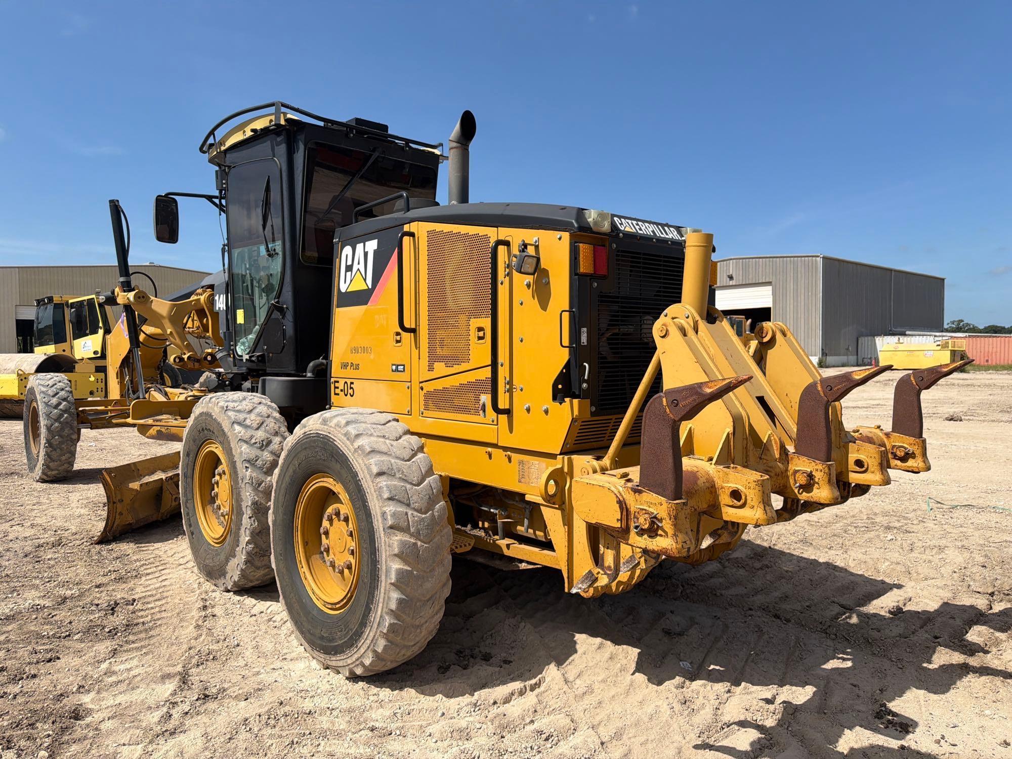 2011 Caterpillar 140M