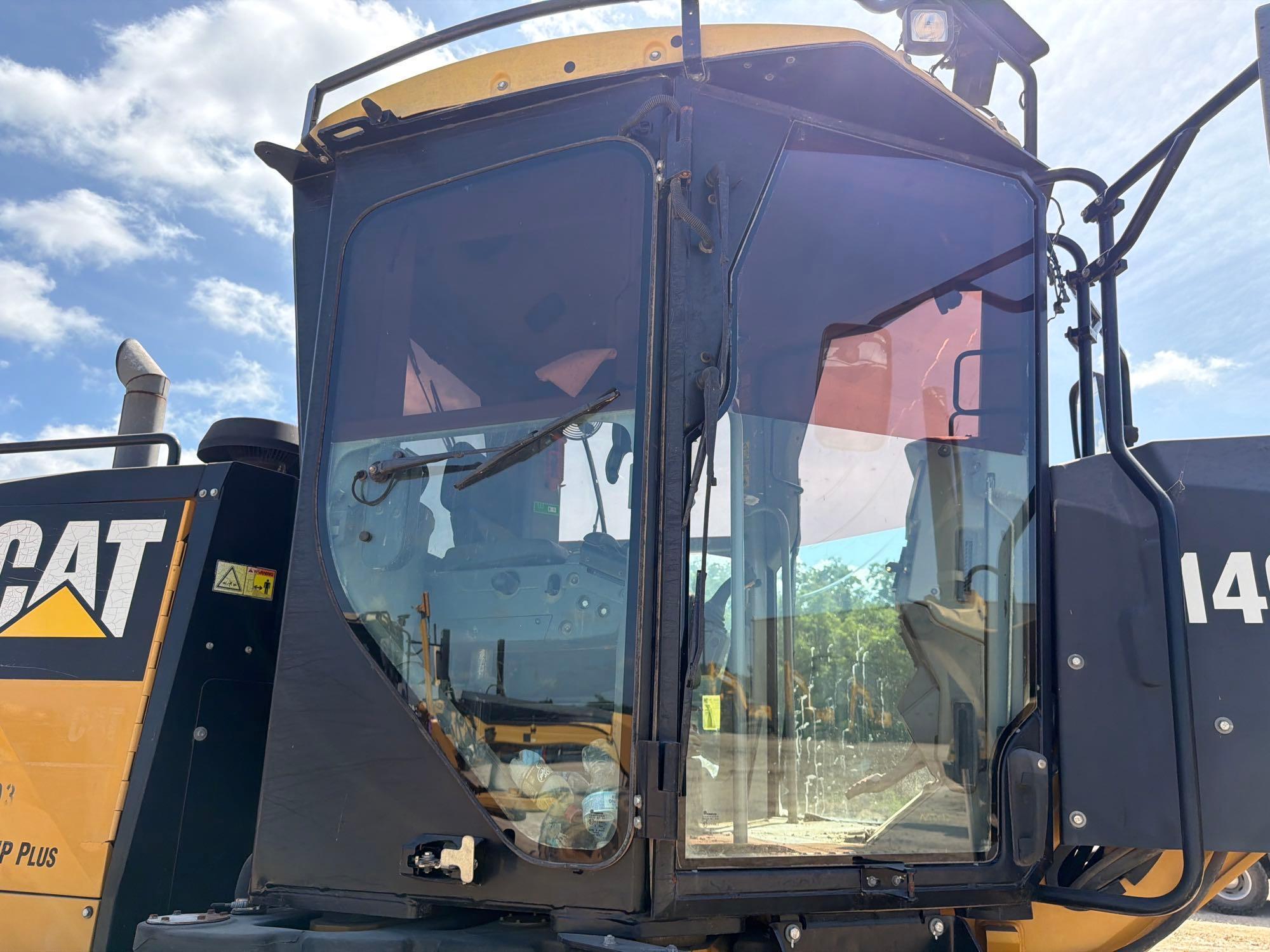 2011 Caterpillar 140M