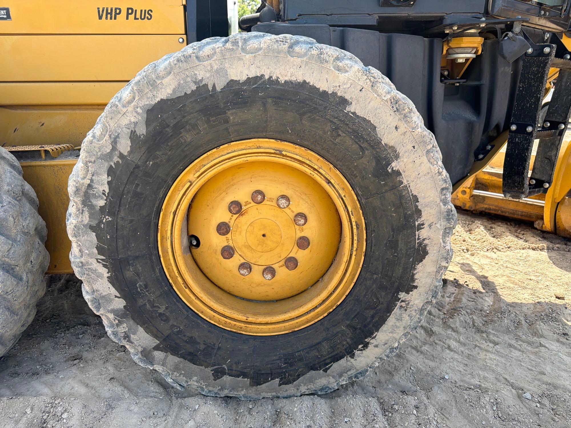 2011 Caterpillar 140M