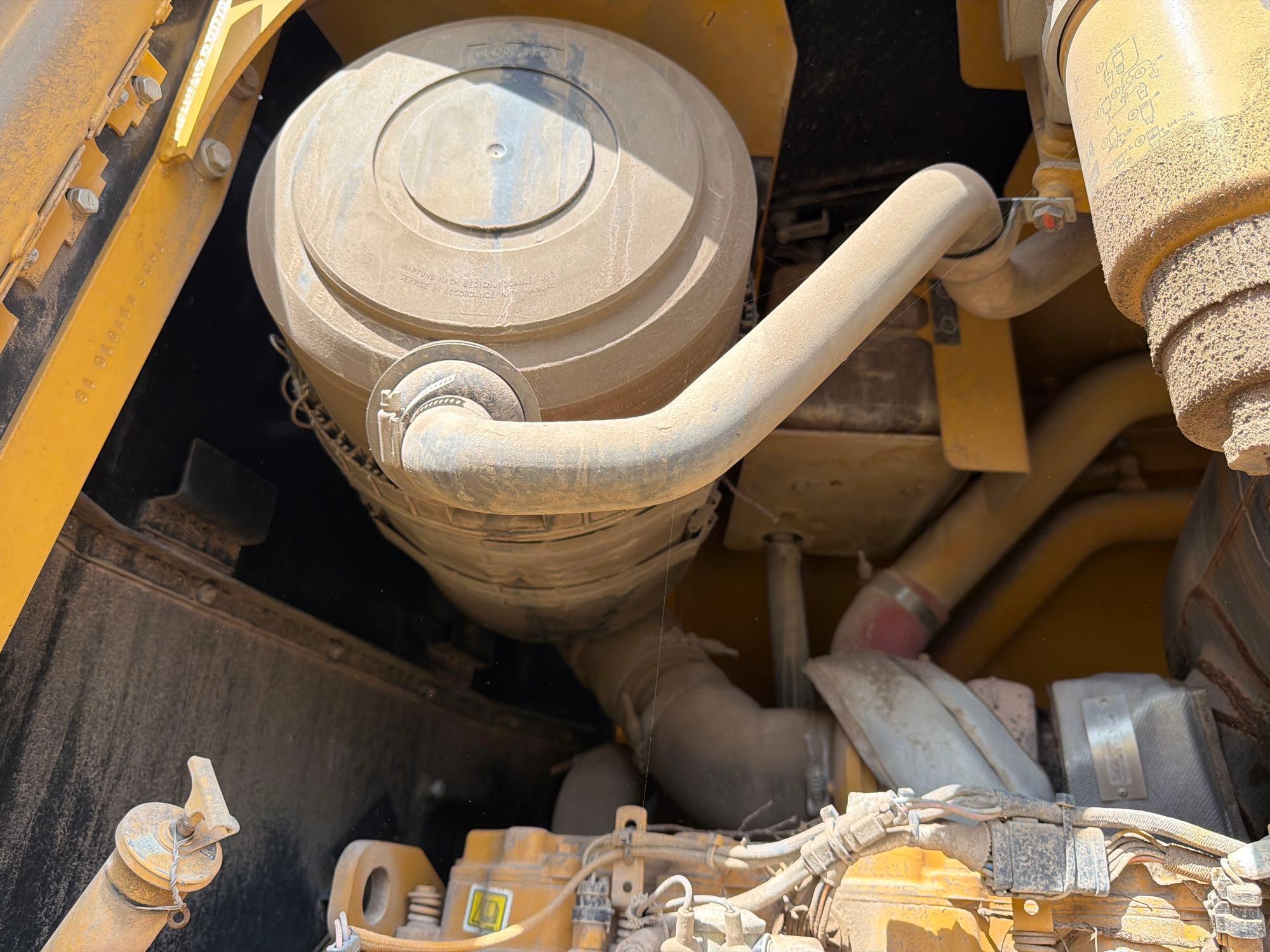2011 Caterpillar 140M