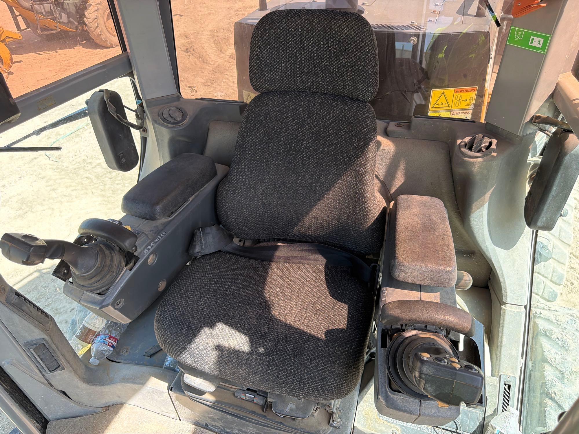 2011 Caterpillar 140M