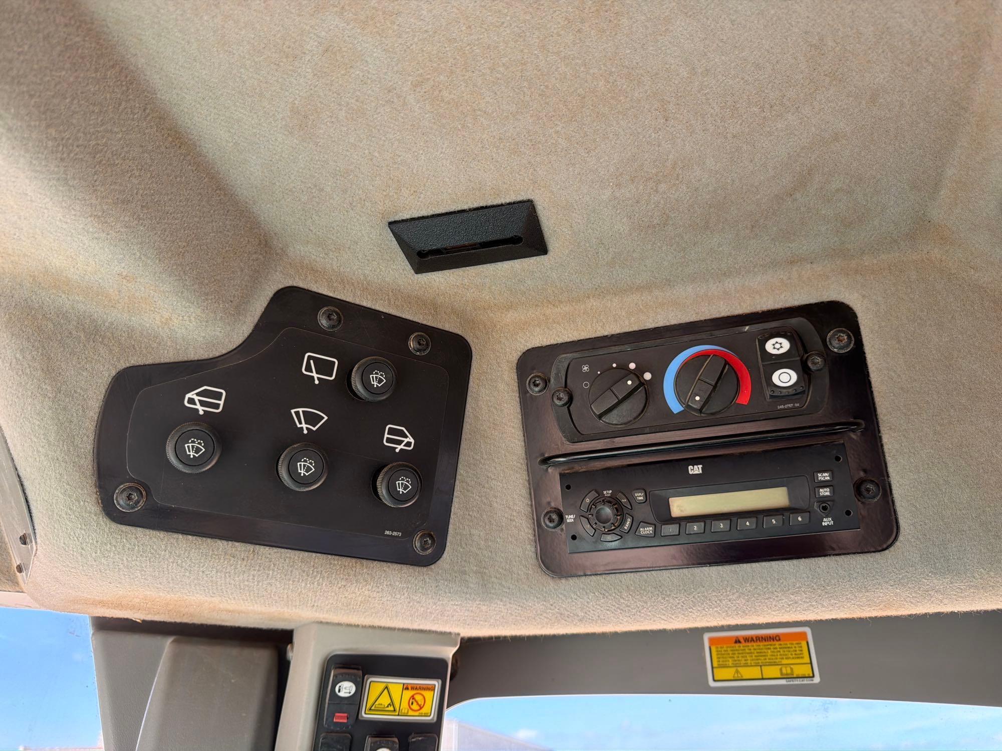 2011 Caterpillar 140M