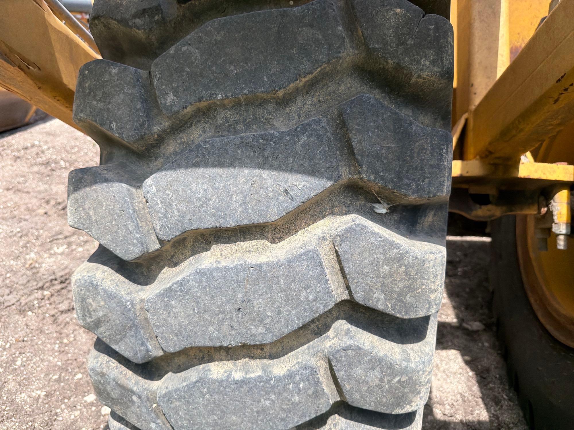 John Deere 1812C