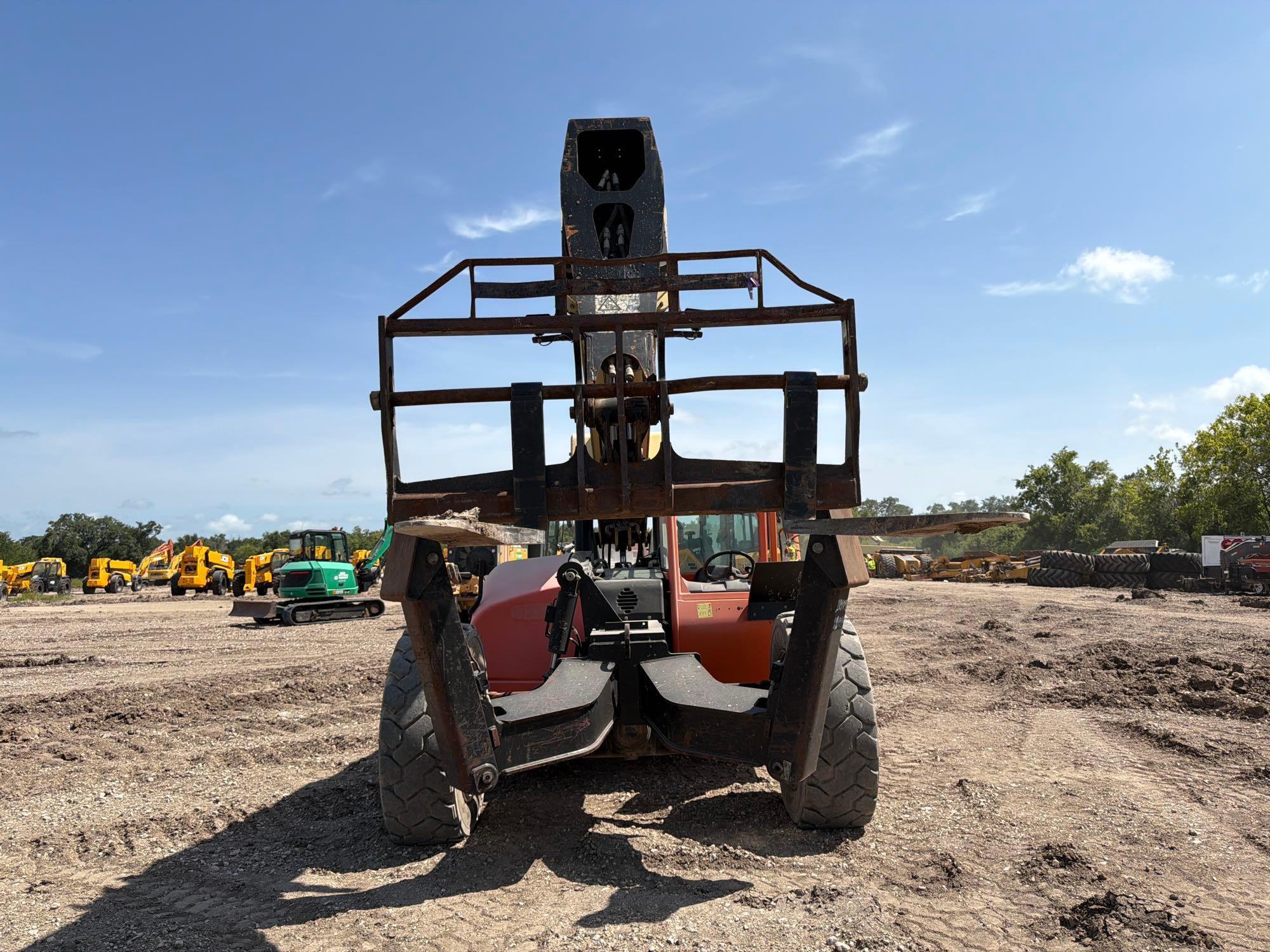 2015 JLG G12-55A