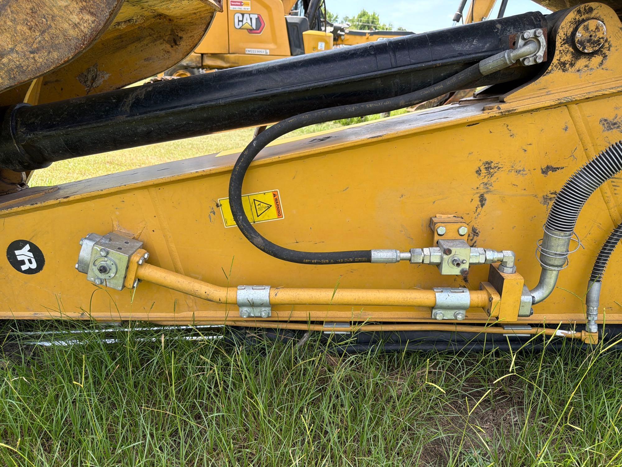 2022 Caterpillar 320