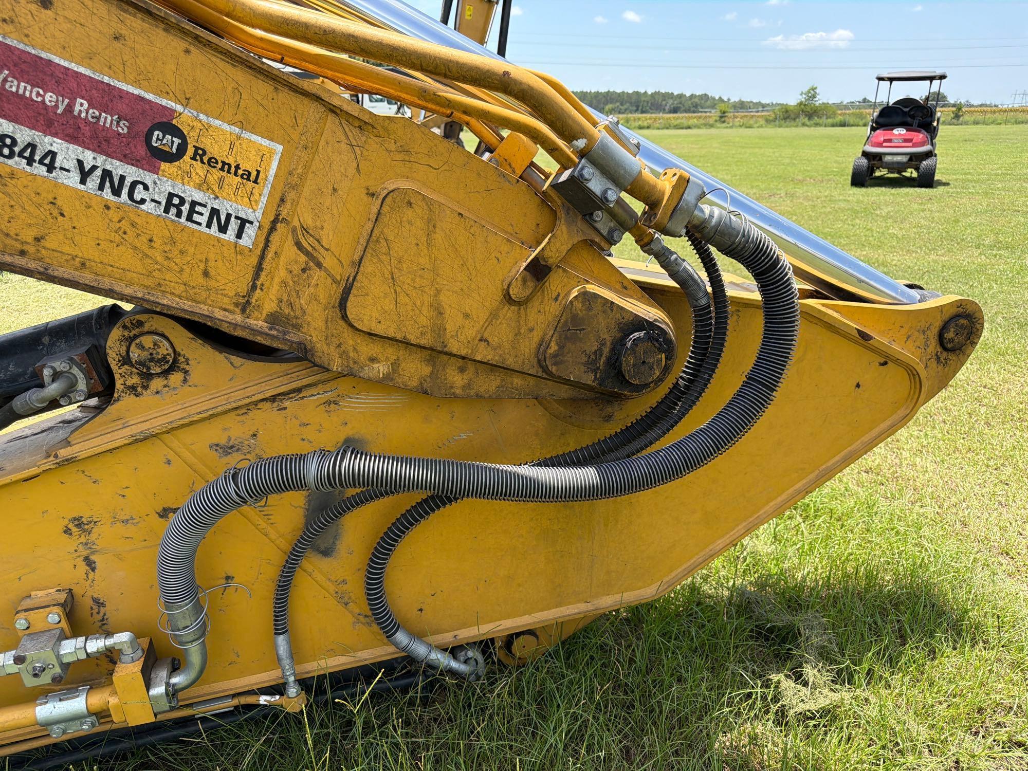 2022 Caterpillar 320