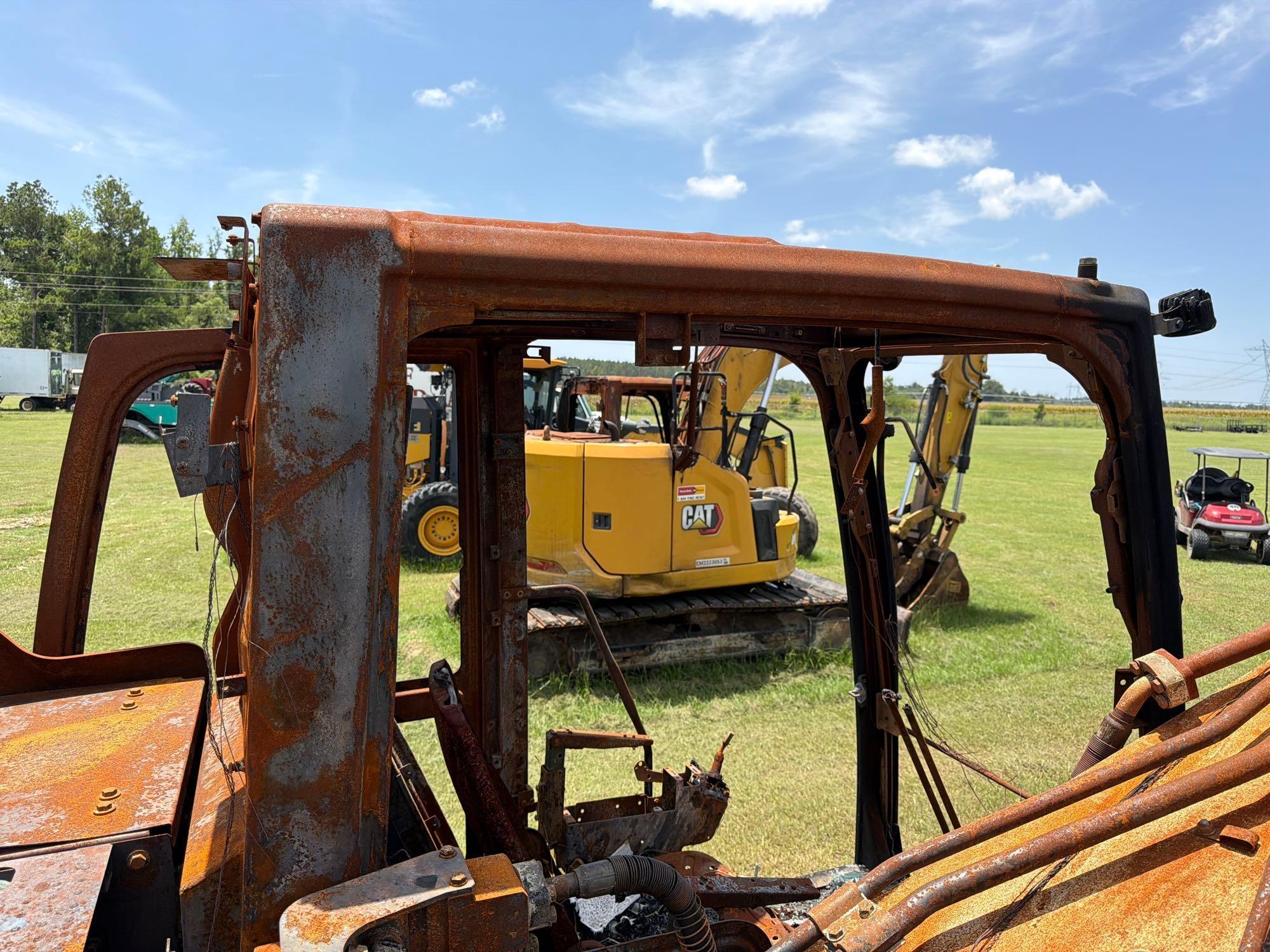 2022 Caterpillar 320