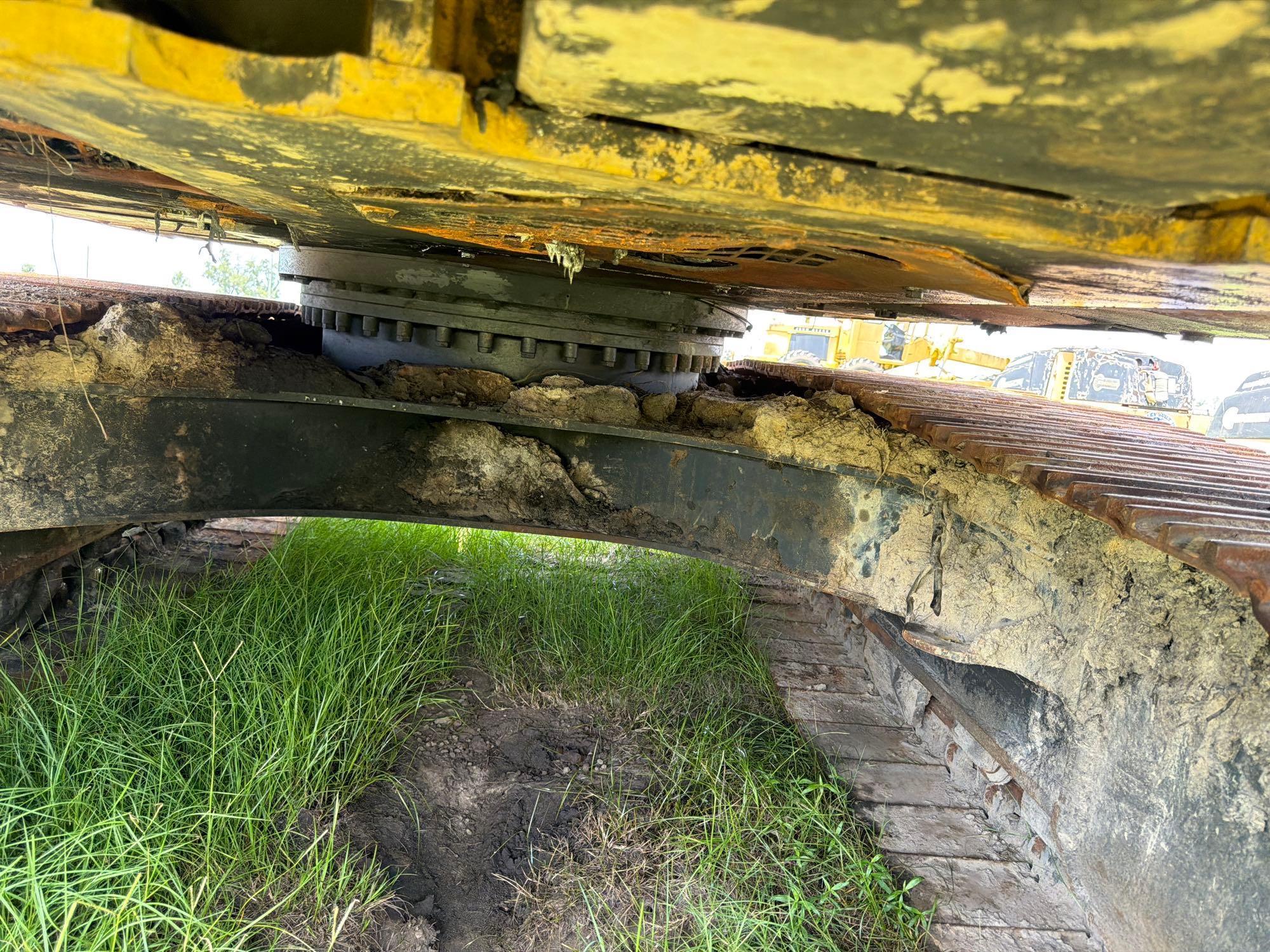 2022 Caterpillar 320