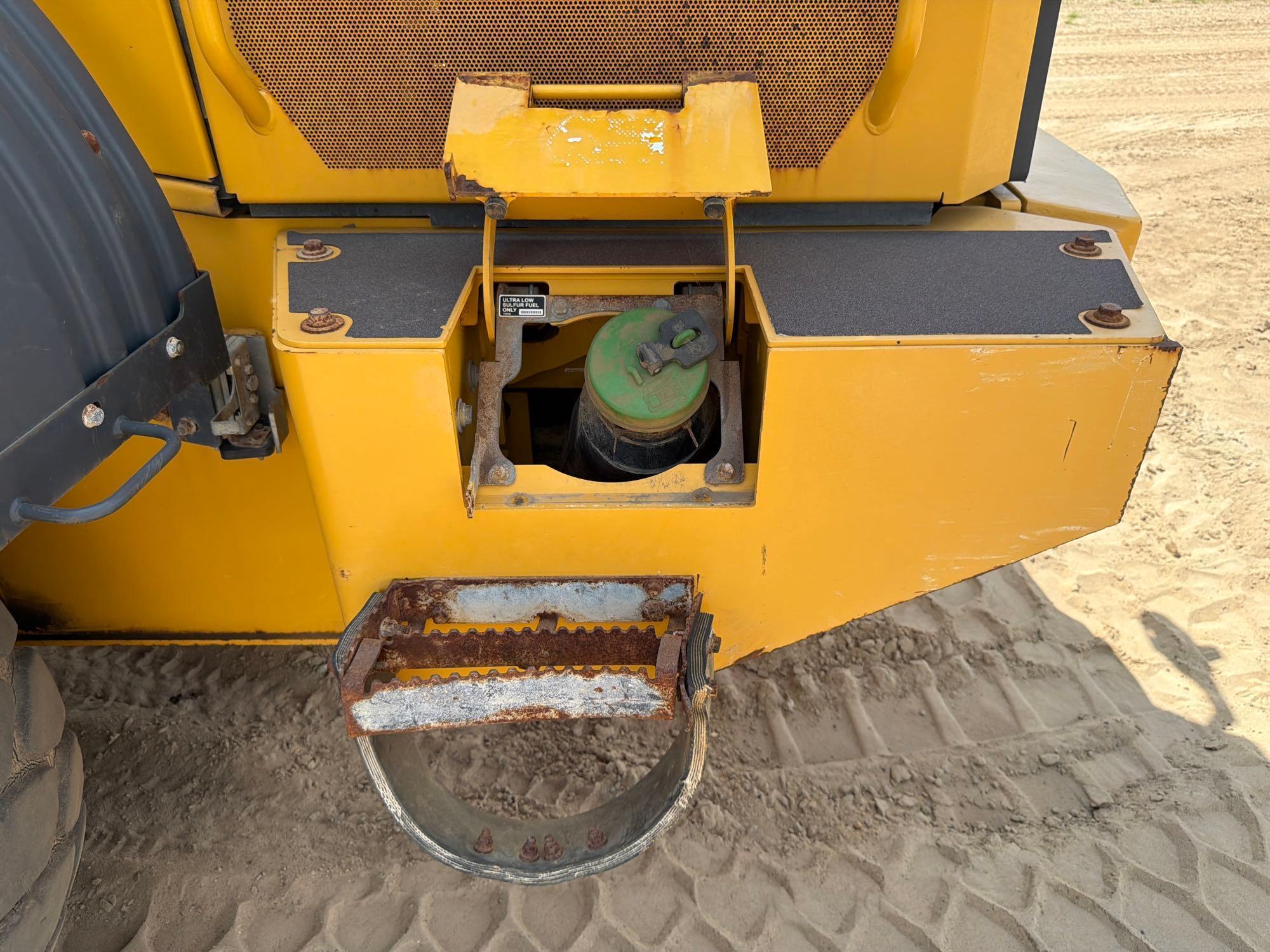 2015 John Deere 544K