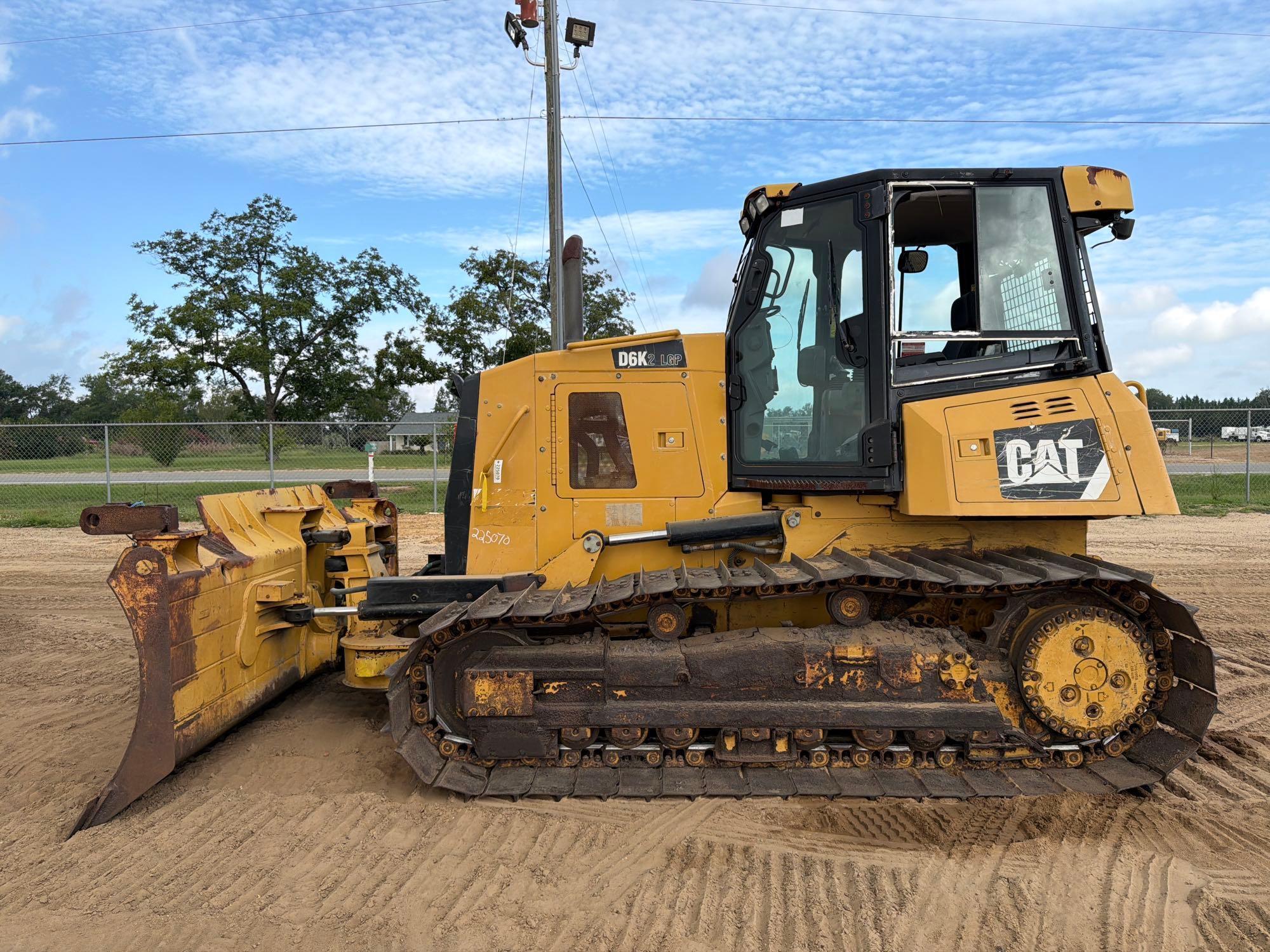 2015 Caterpillar D6K2LGP
