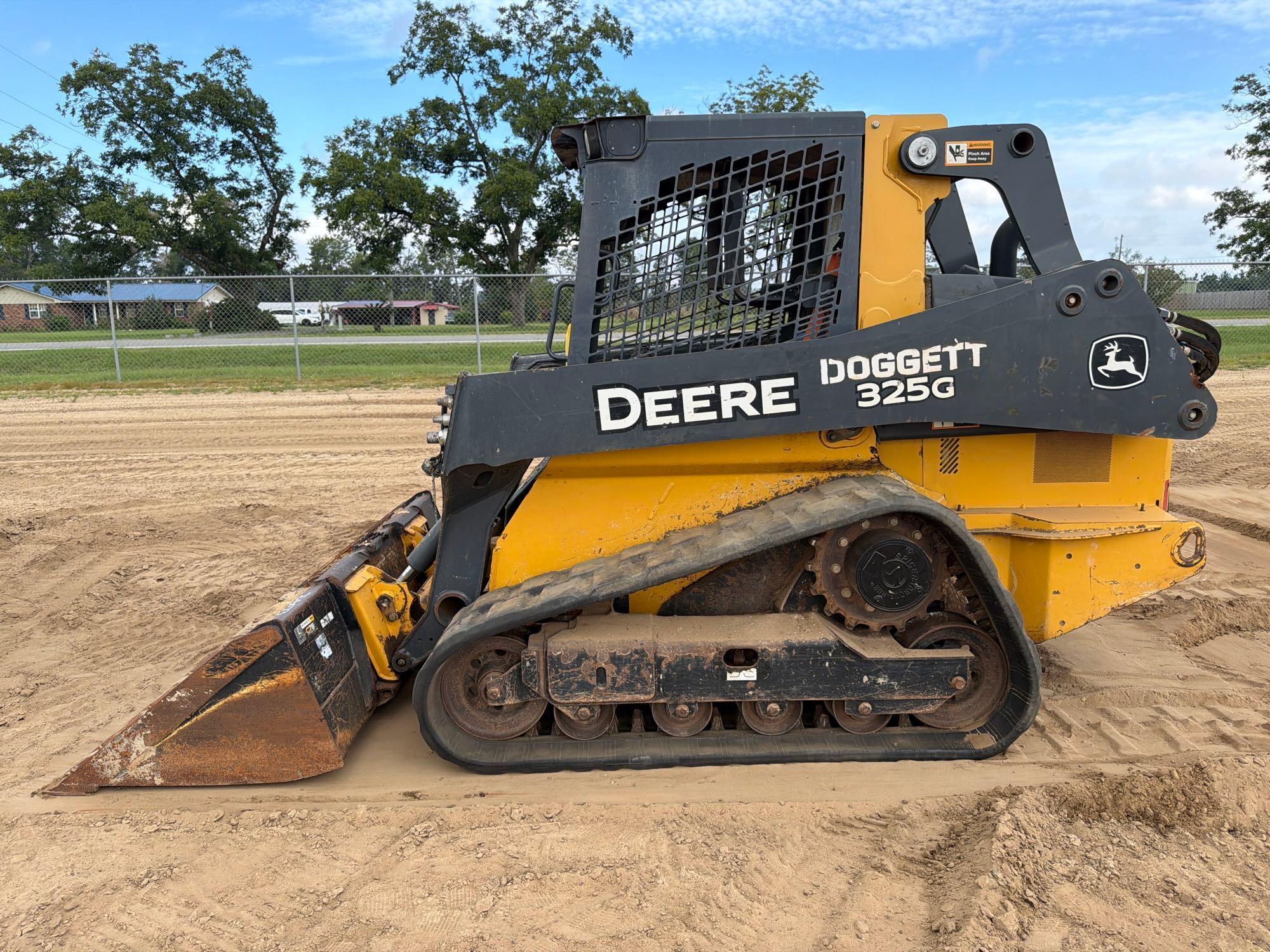 2018 John Deere 325G