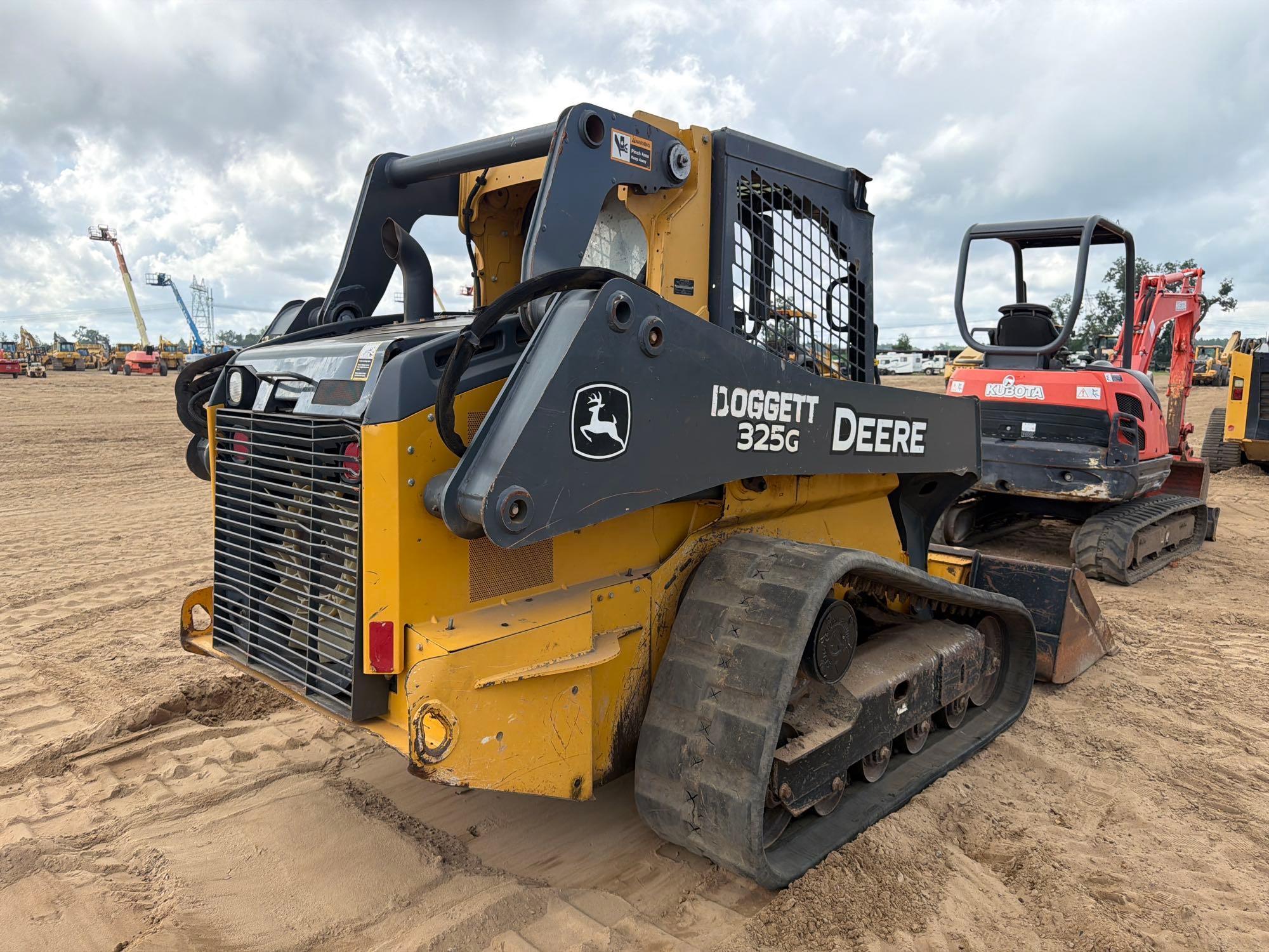 2018 John Deere 325G
