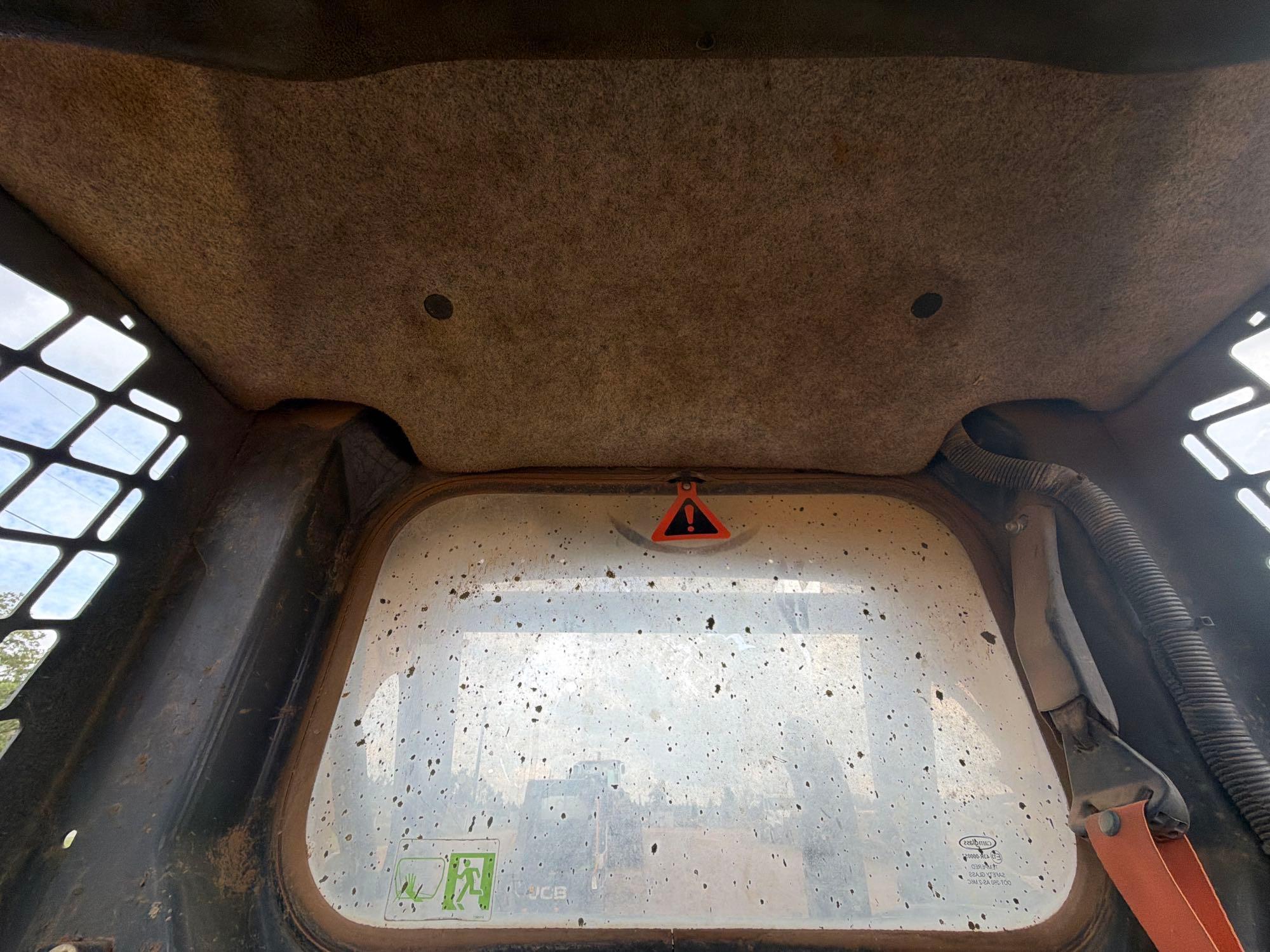 2018 John Deere 325G