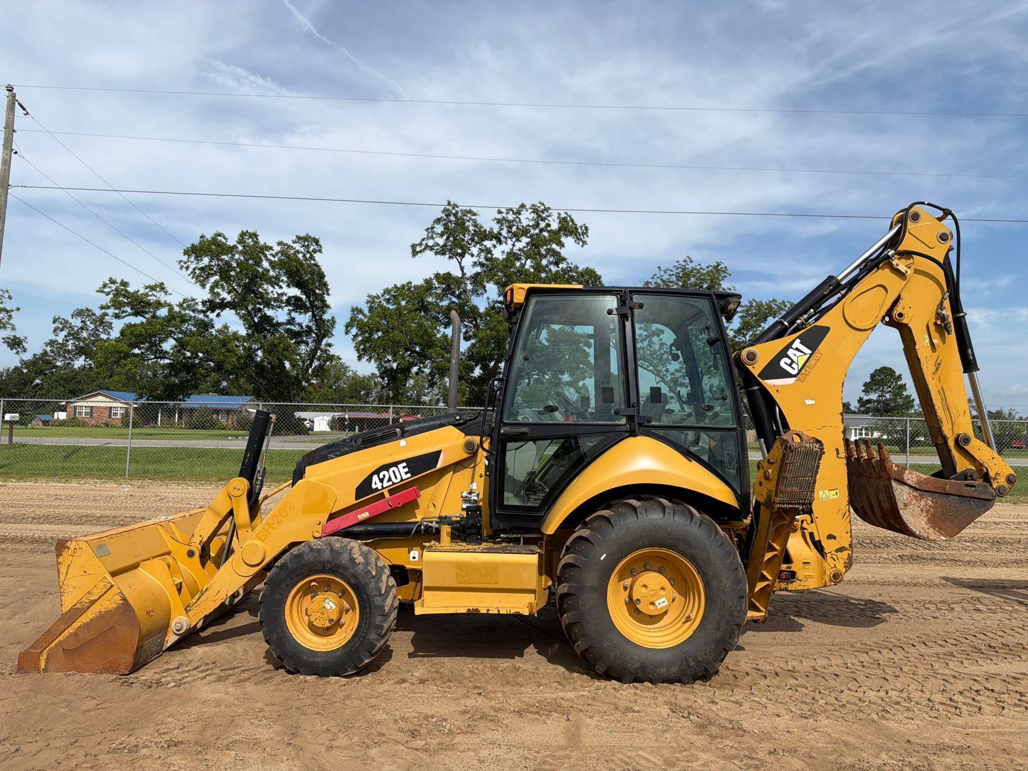 2011 Caterpillar 420E