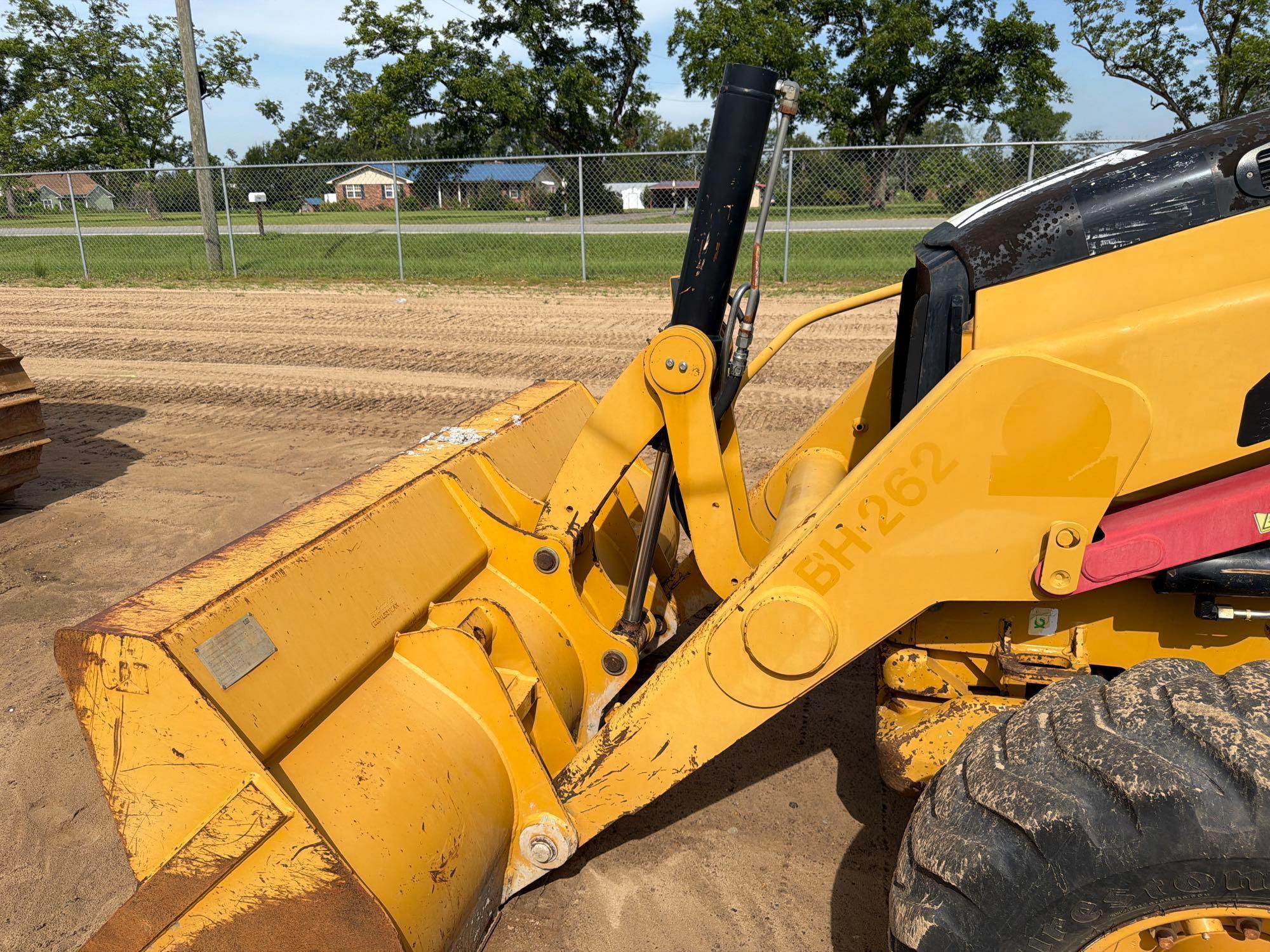 2011 Caterpillar 420E