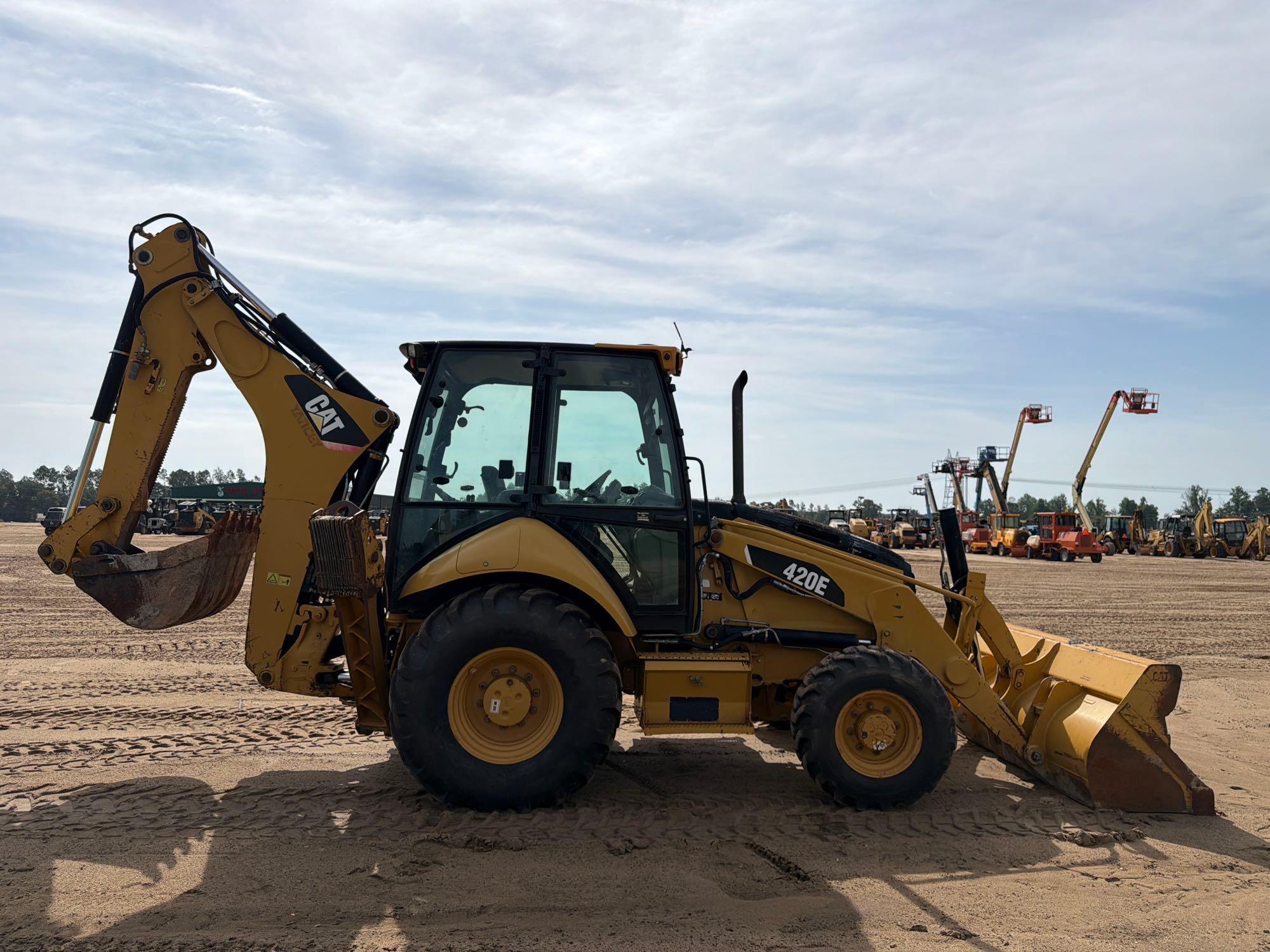 2011 Caterpillar 420E