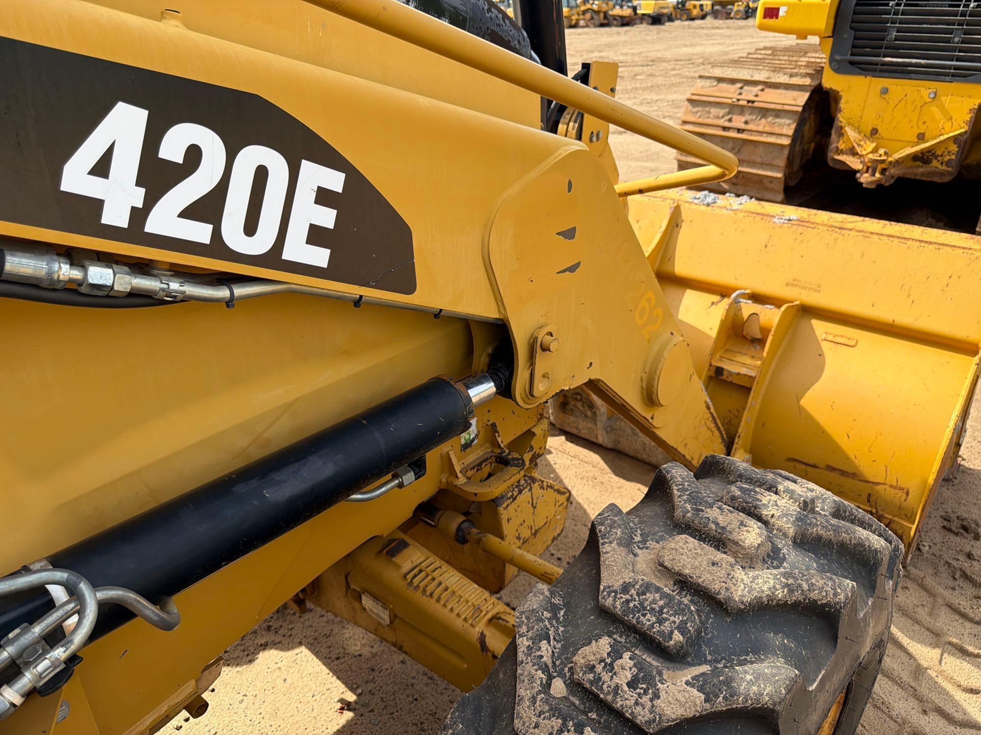 2011 Caterpillar 420E