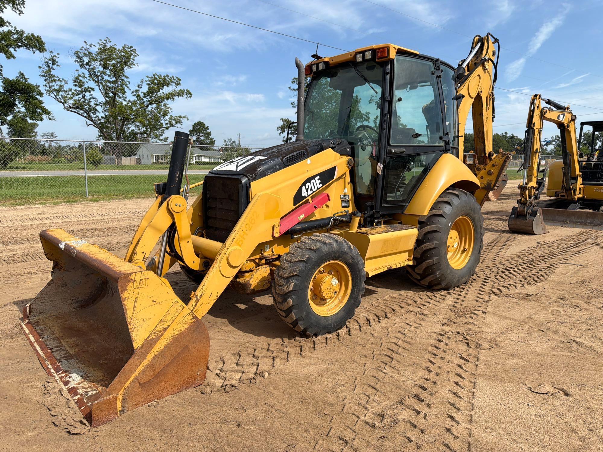 2011 Caterpillar 420E