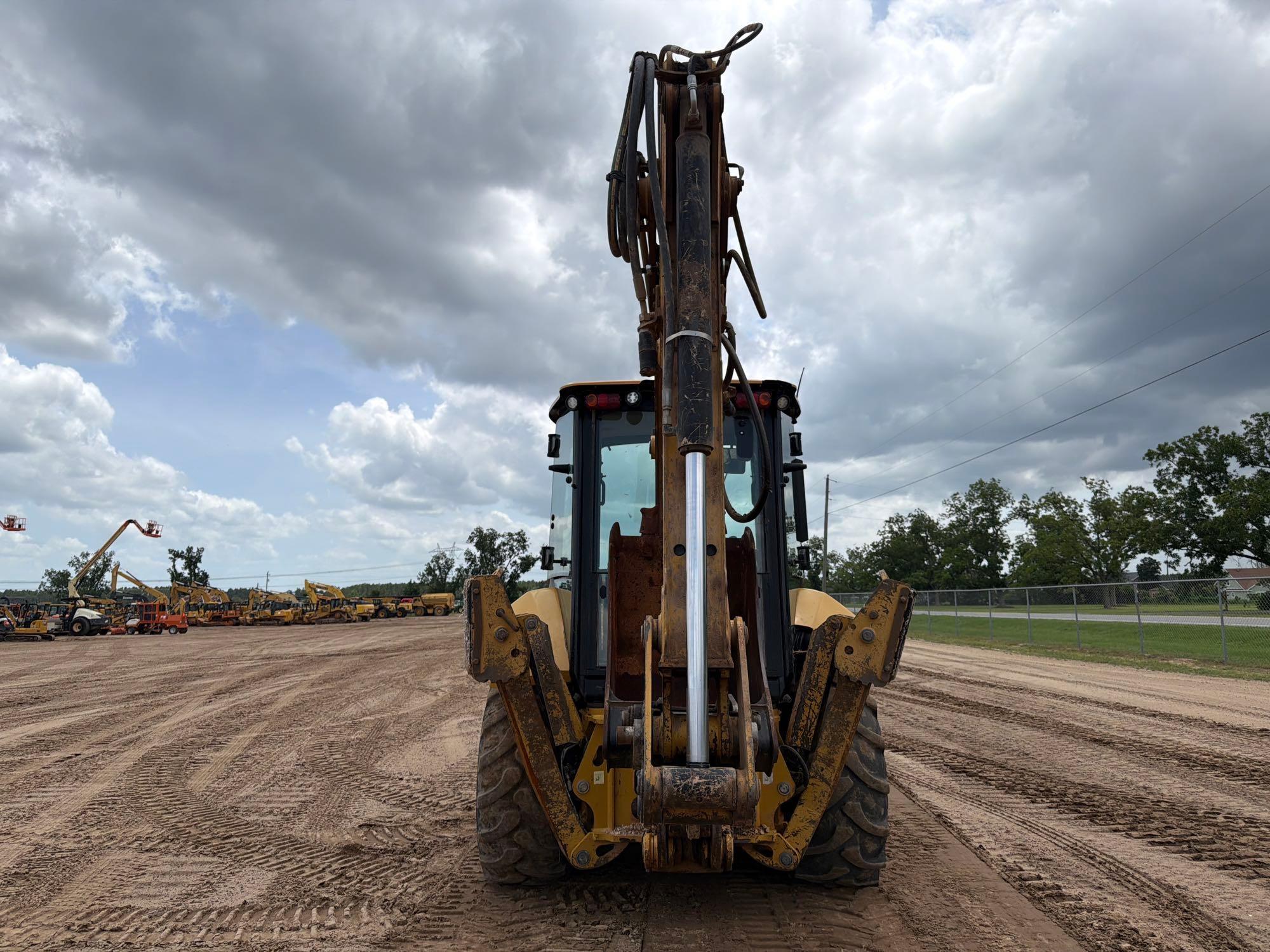 2022 Caterpillar 416