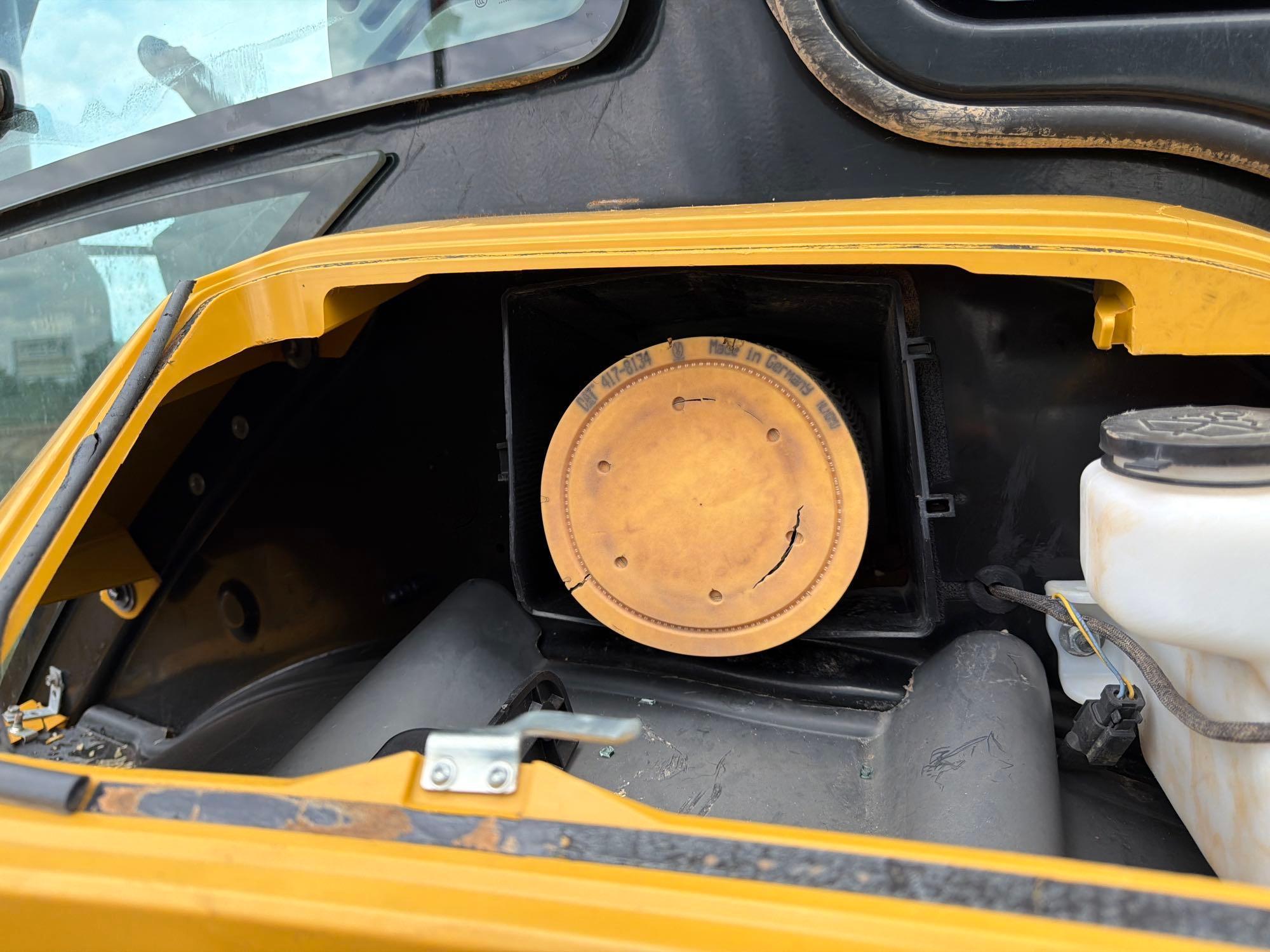 2022 Caterpillar 416