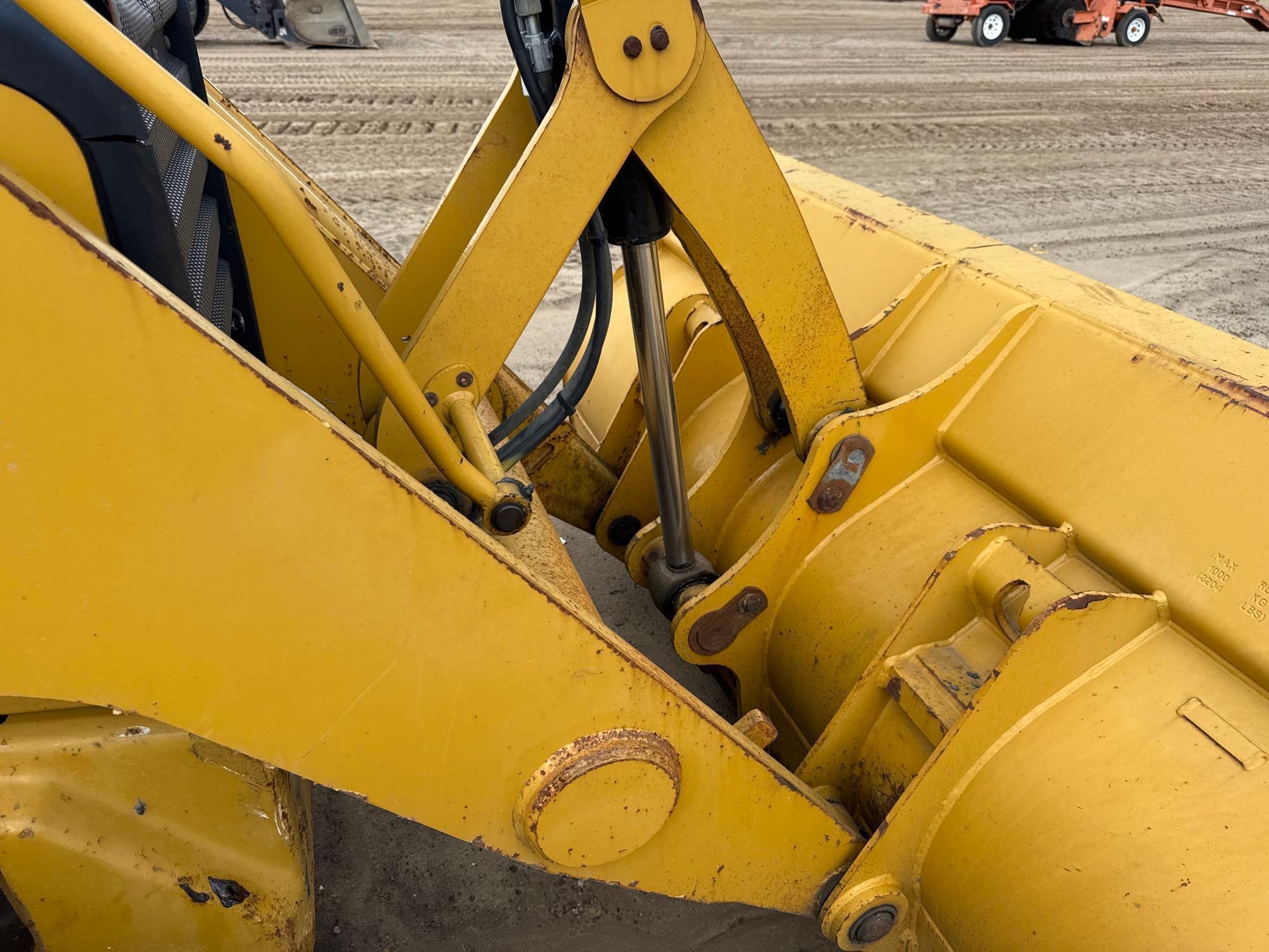 2019 Caterpillar 416F2