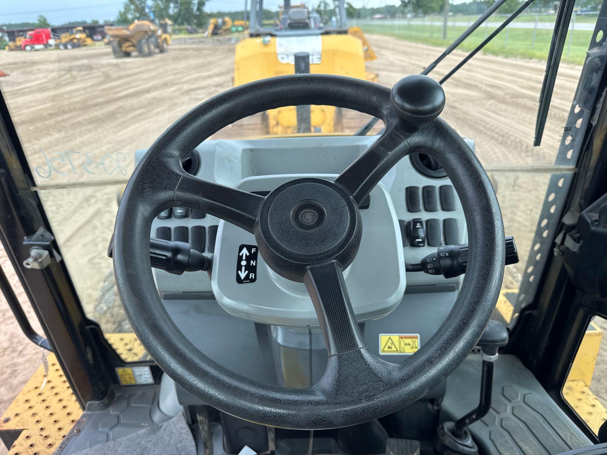 2019 Caterpillar 416F2