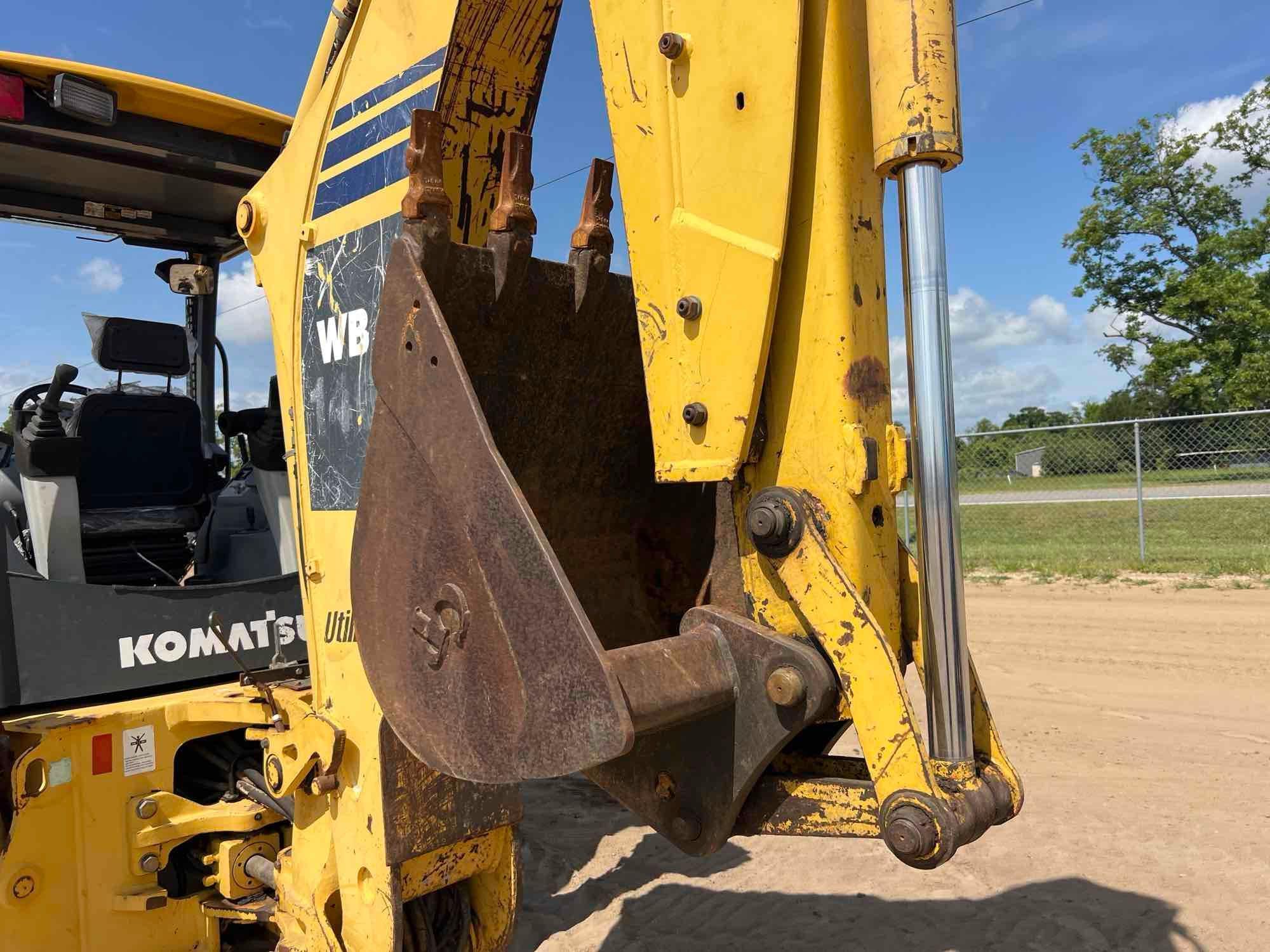 2007 Komatsu WB146-5