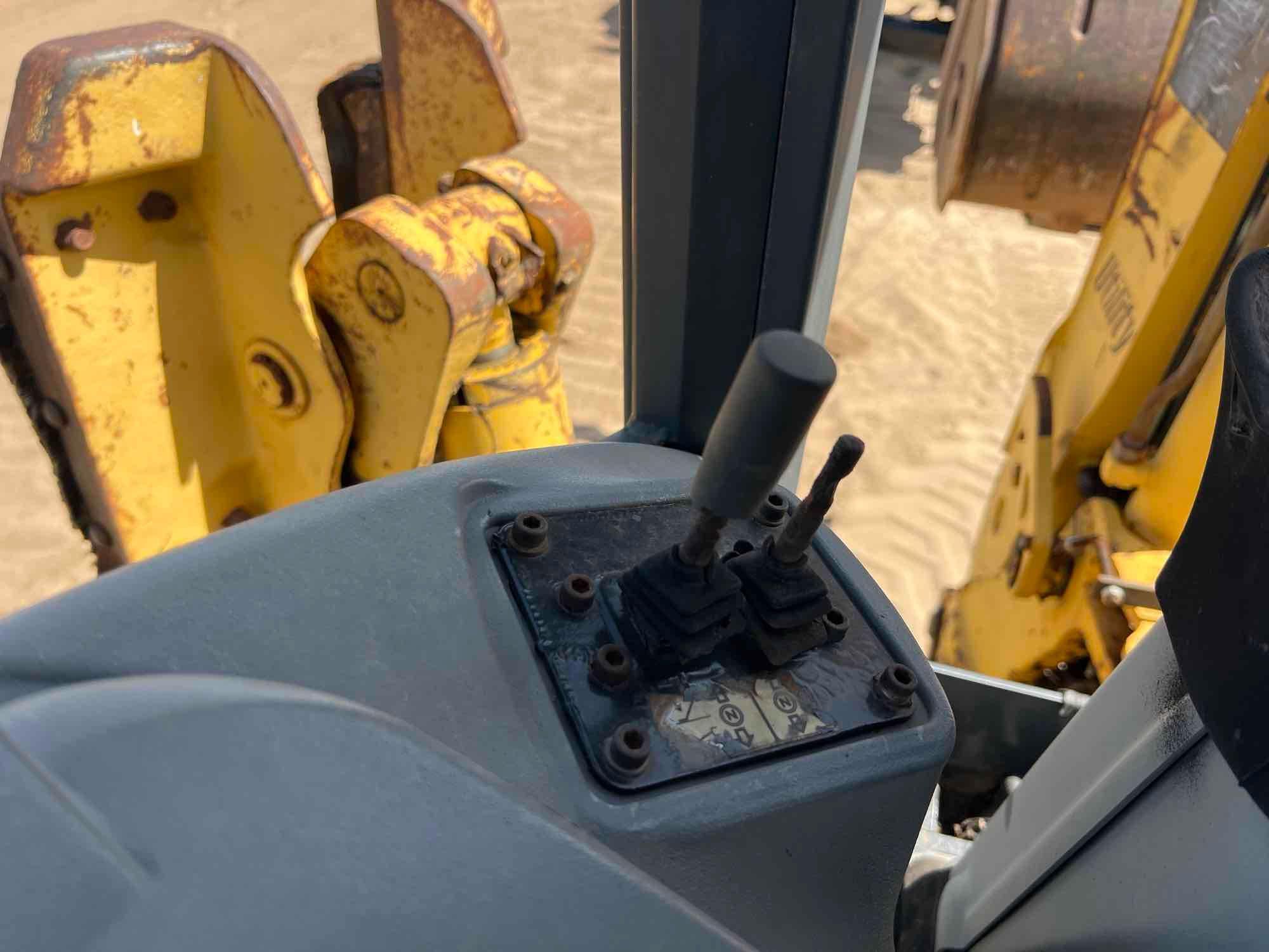 2007 Komatsu WB146-5