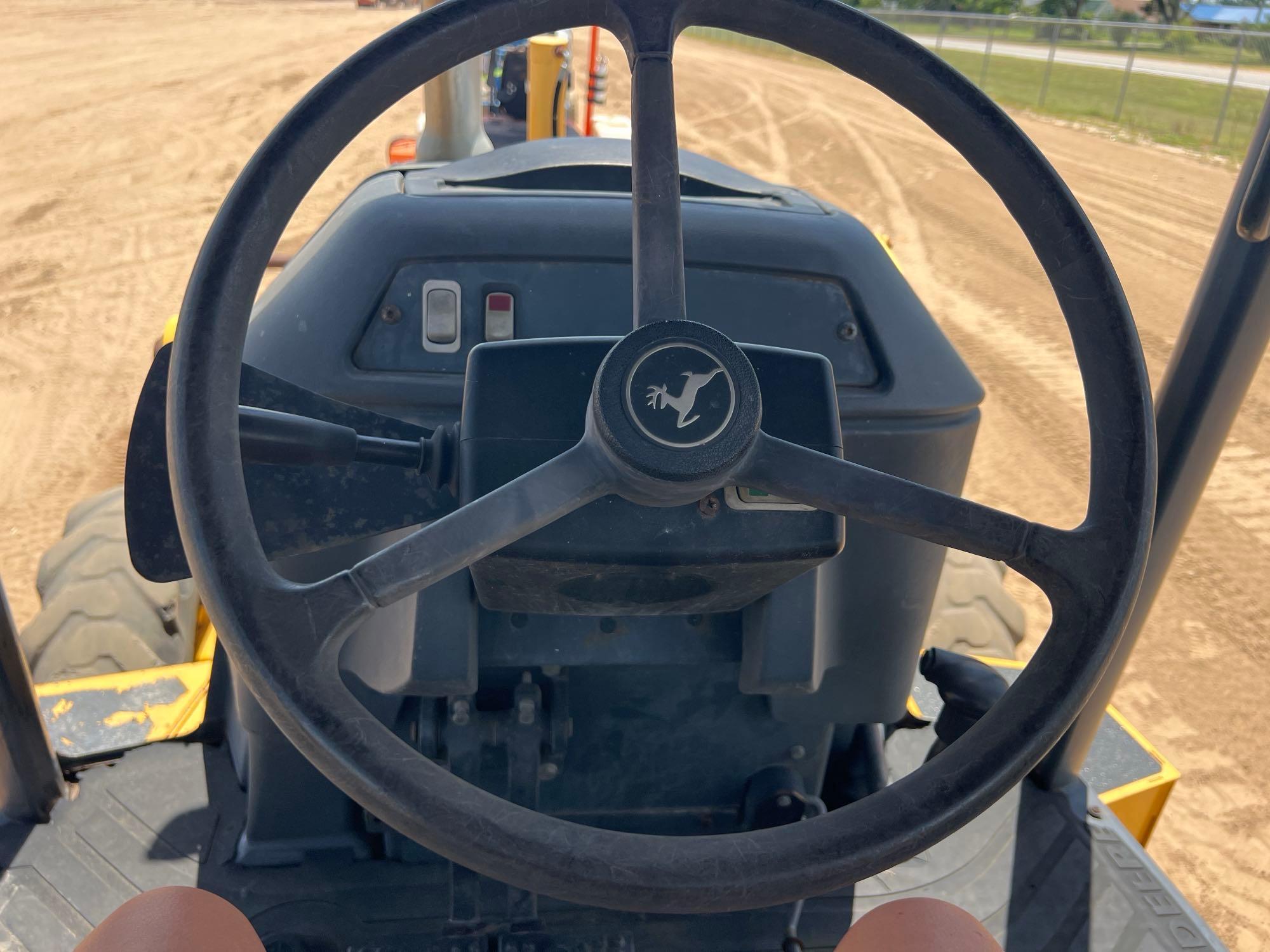 2003 John Deere 310SG