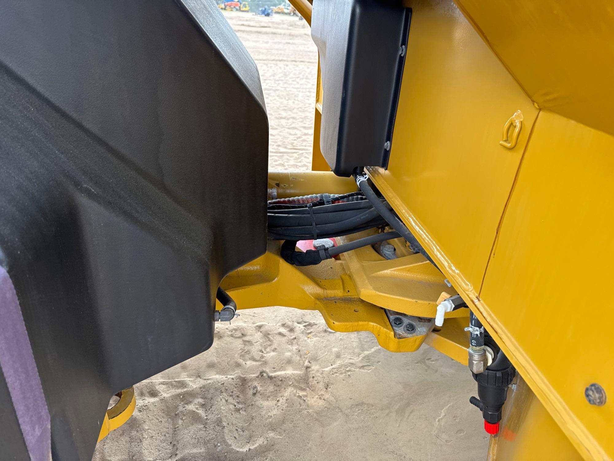 2015 Caterpillar CB54B