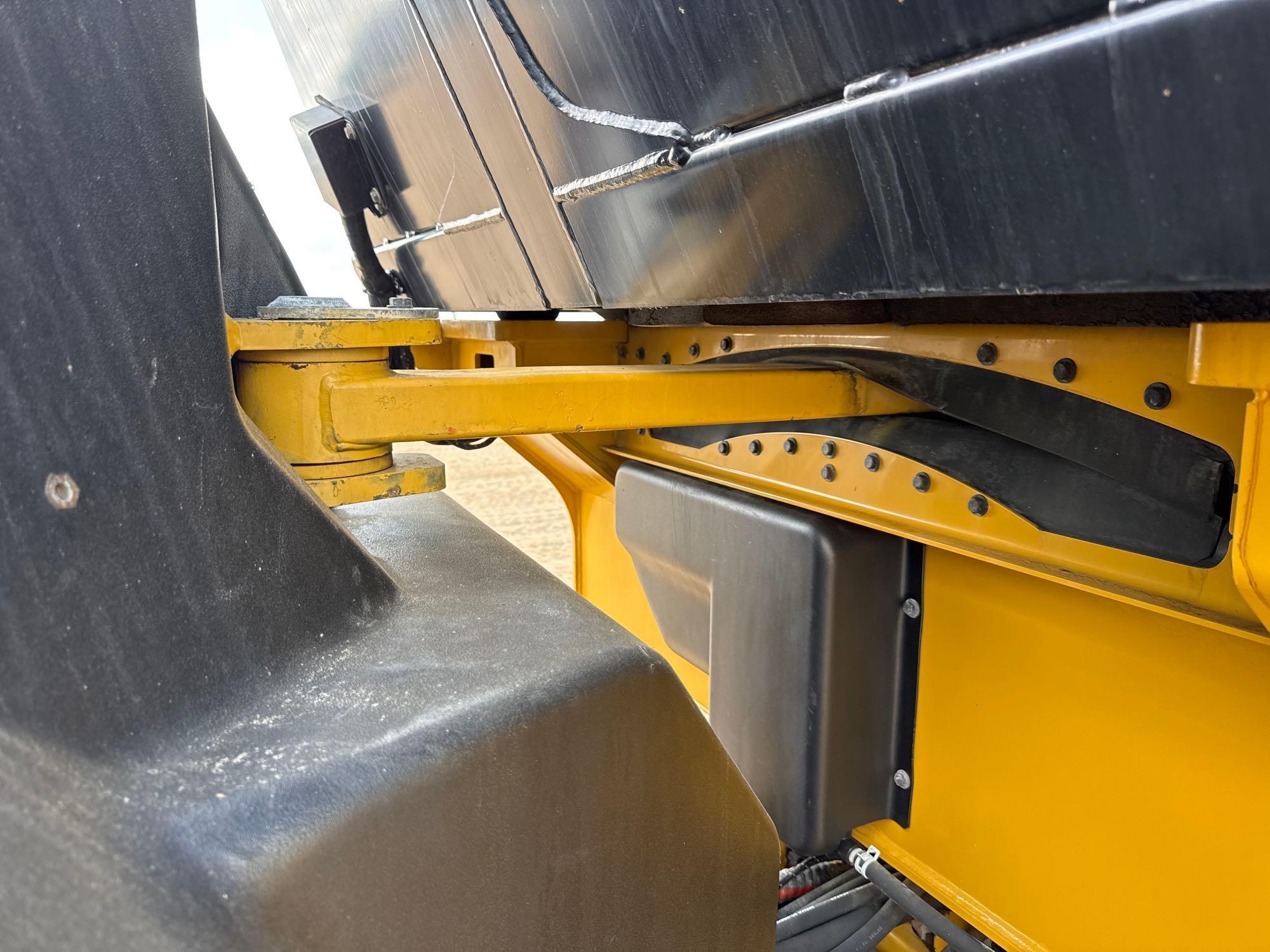 2015 Caterpillar CB54B