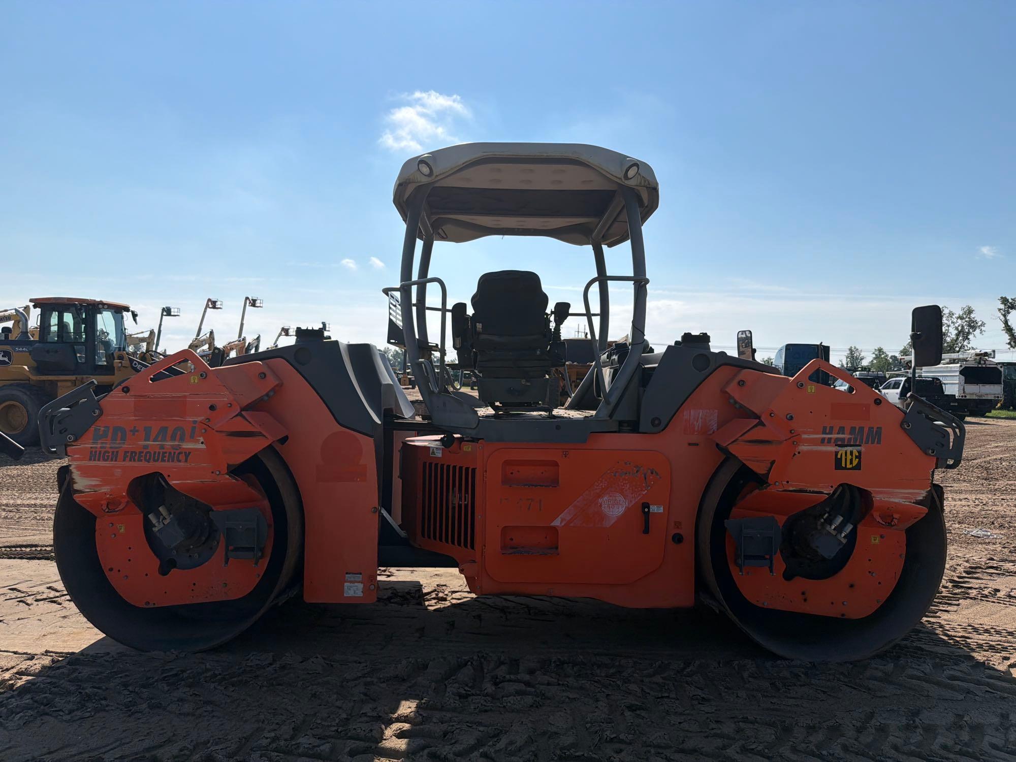 2015 Hamm HD+140VV
