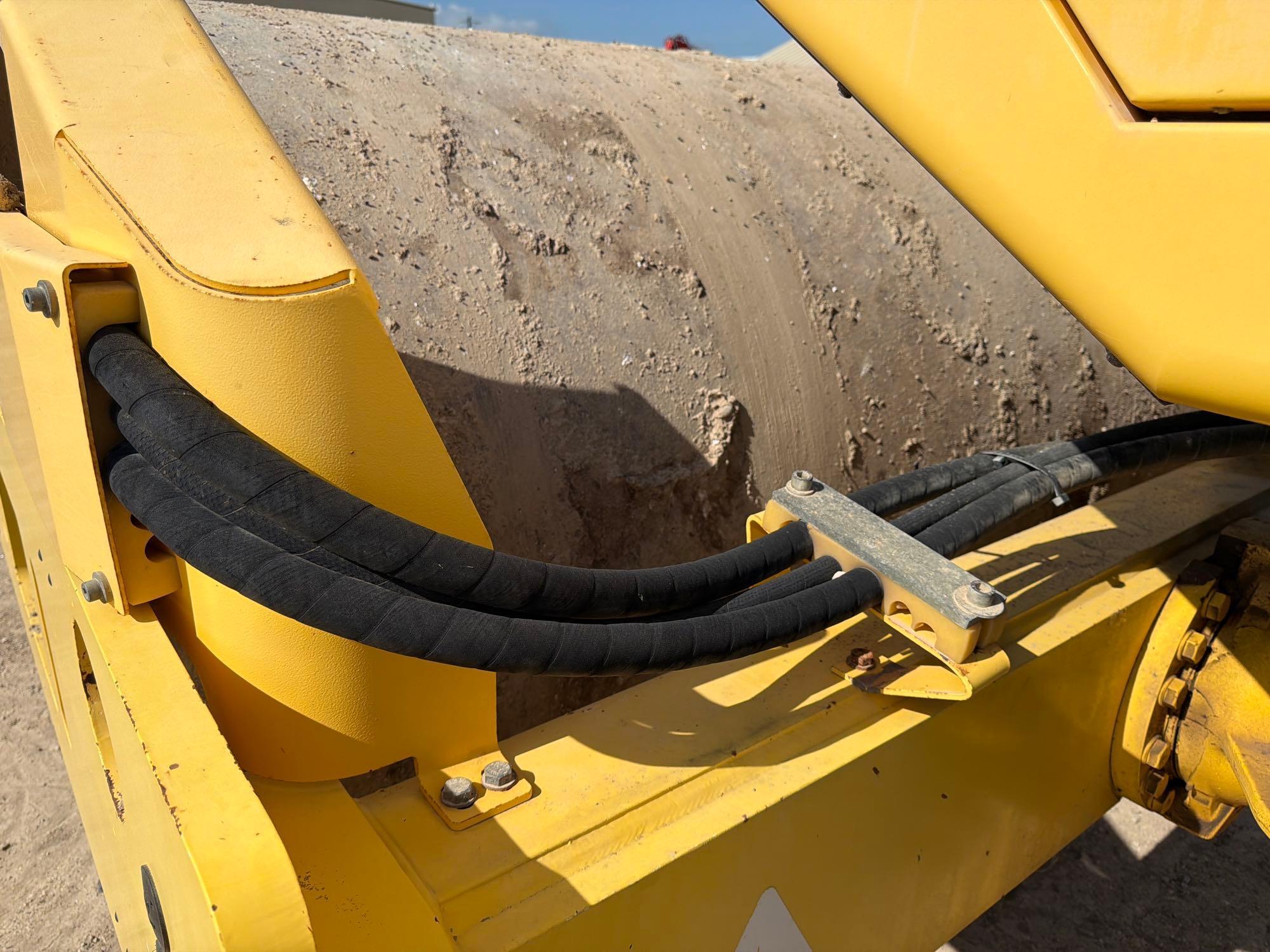 2014 Bomag BW211 SERIES