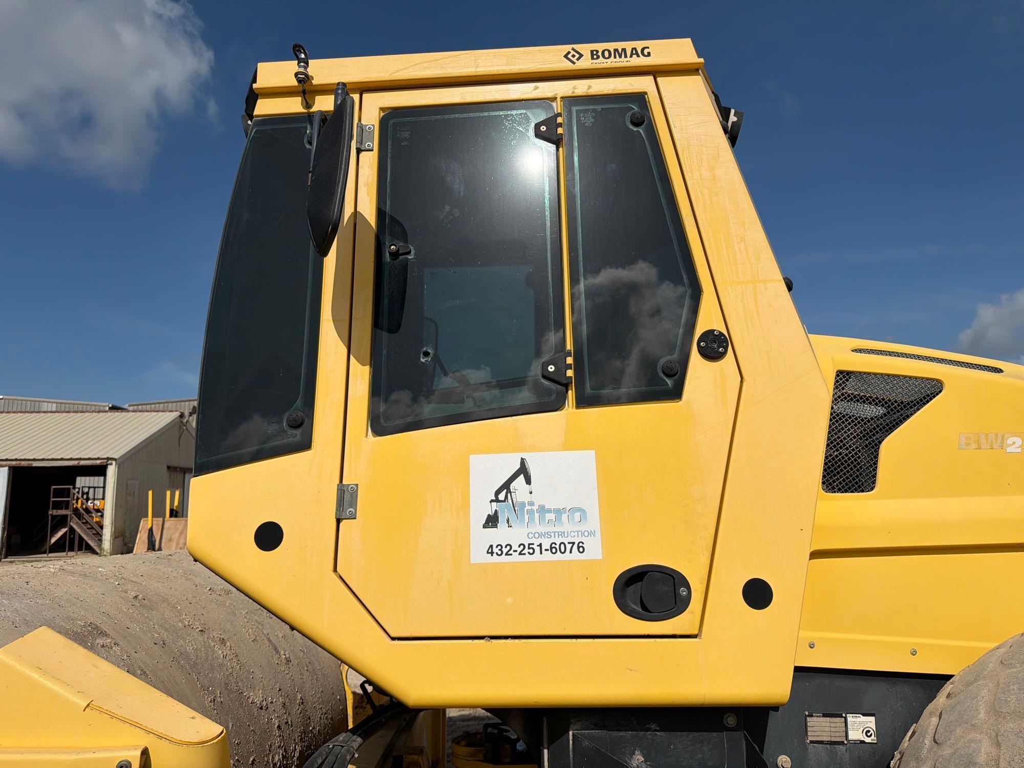 2014 Bomag BW211 SERIES