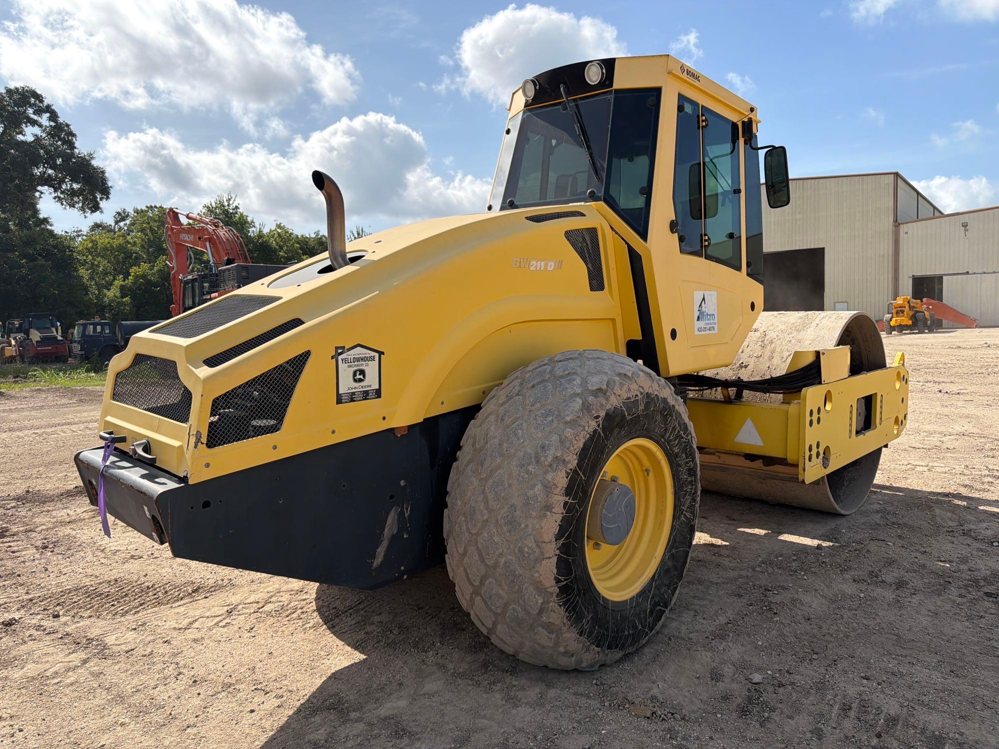 2014 Bomag BW211 SERIES