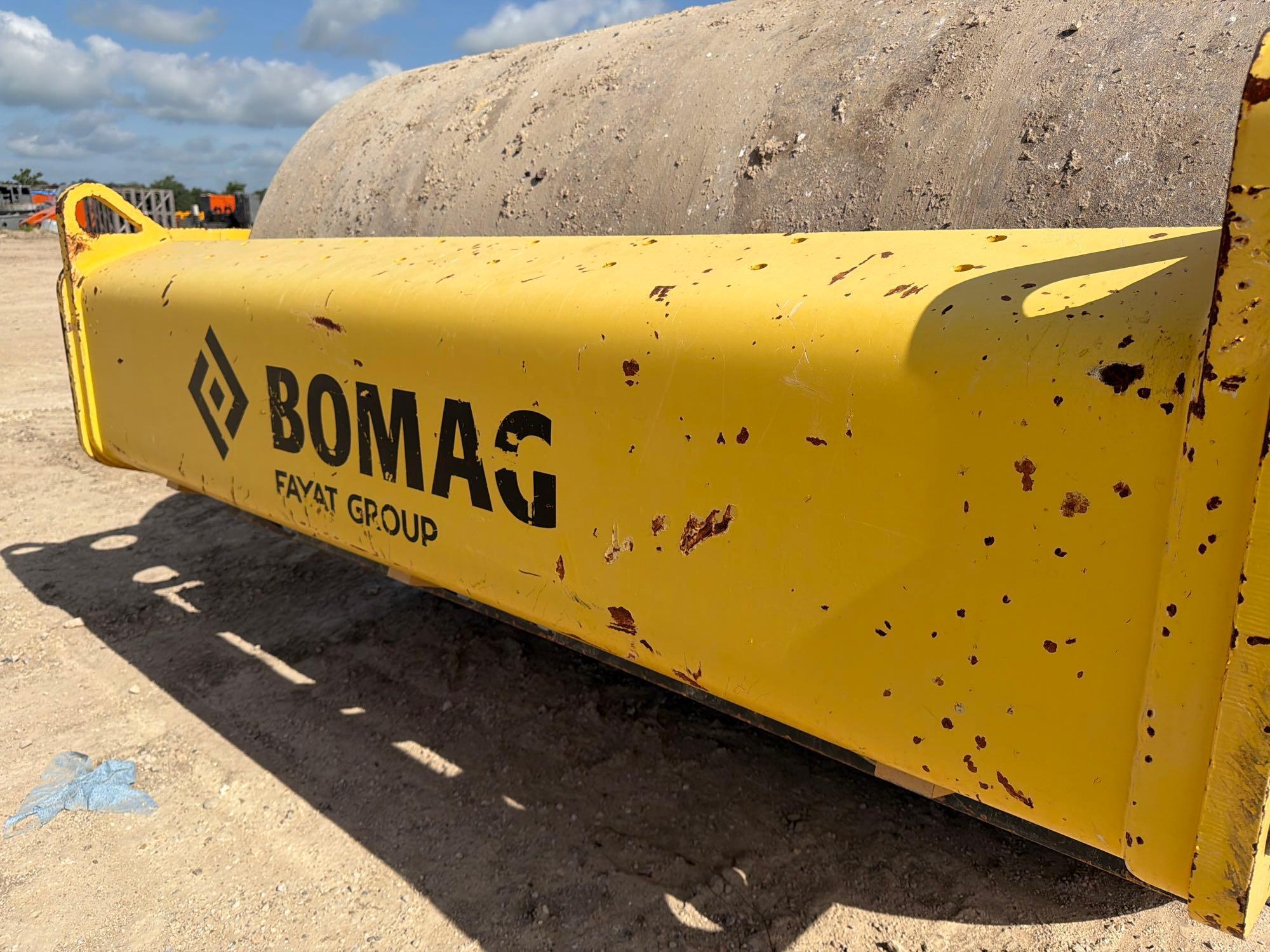 2014 Bomag BW211 SERIES