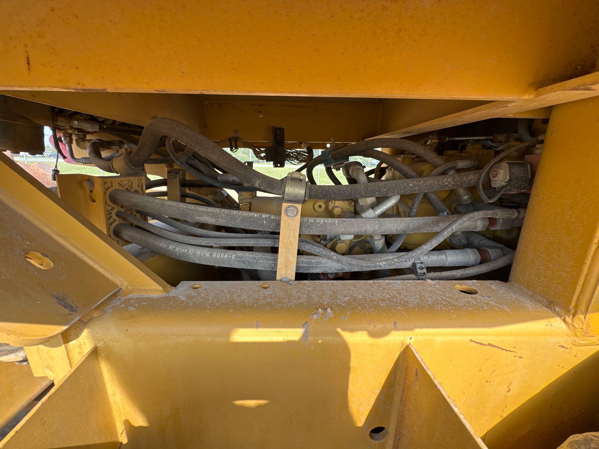 2003 Caterpillar CP-433E